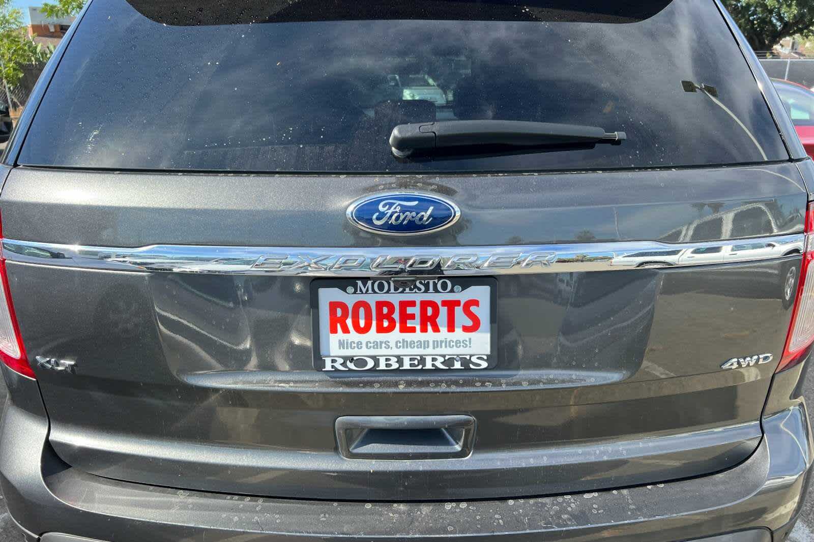 Thumbnail: 2015 Ford Explorer - 16