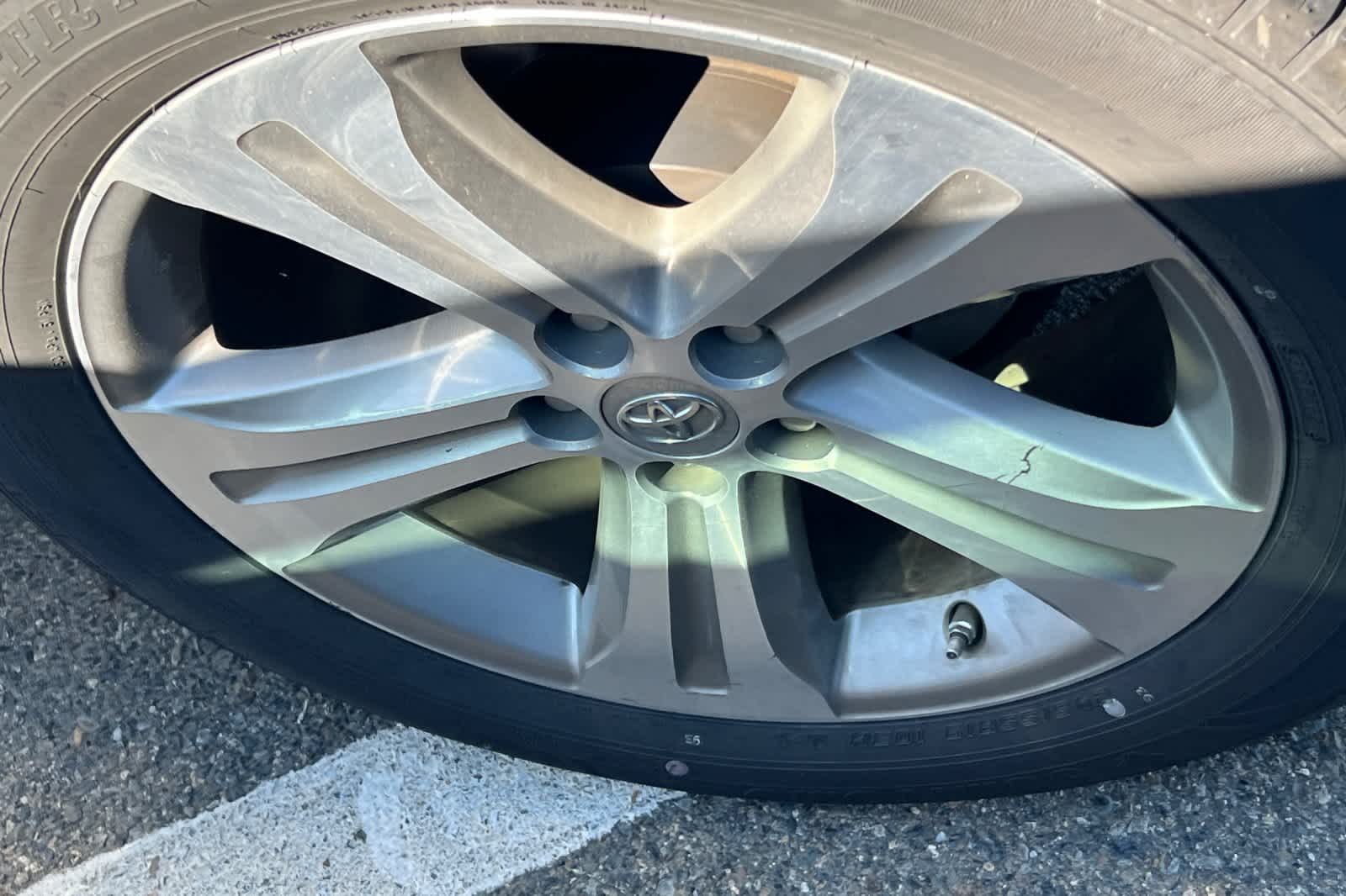 Thumbnail: 2013 Toyota Highlander - 18