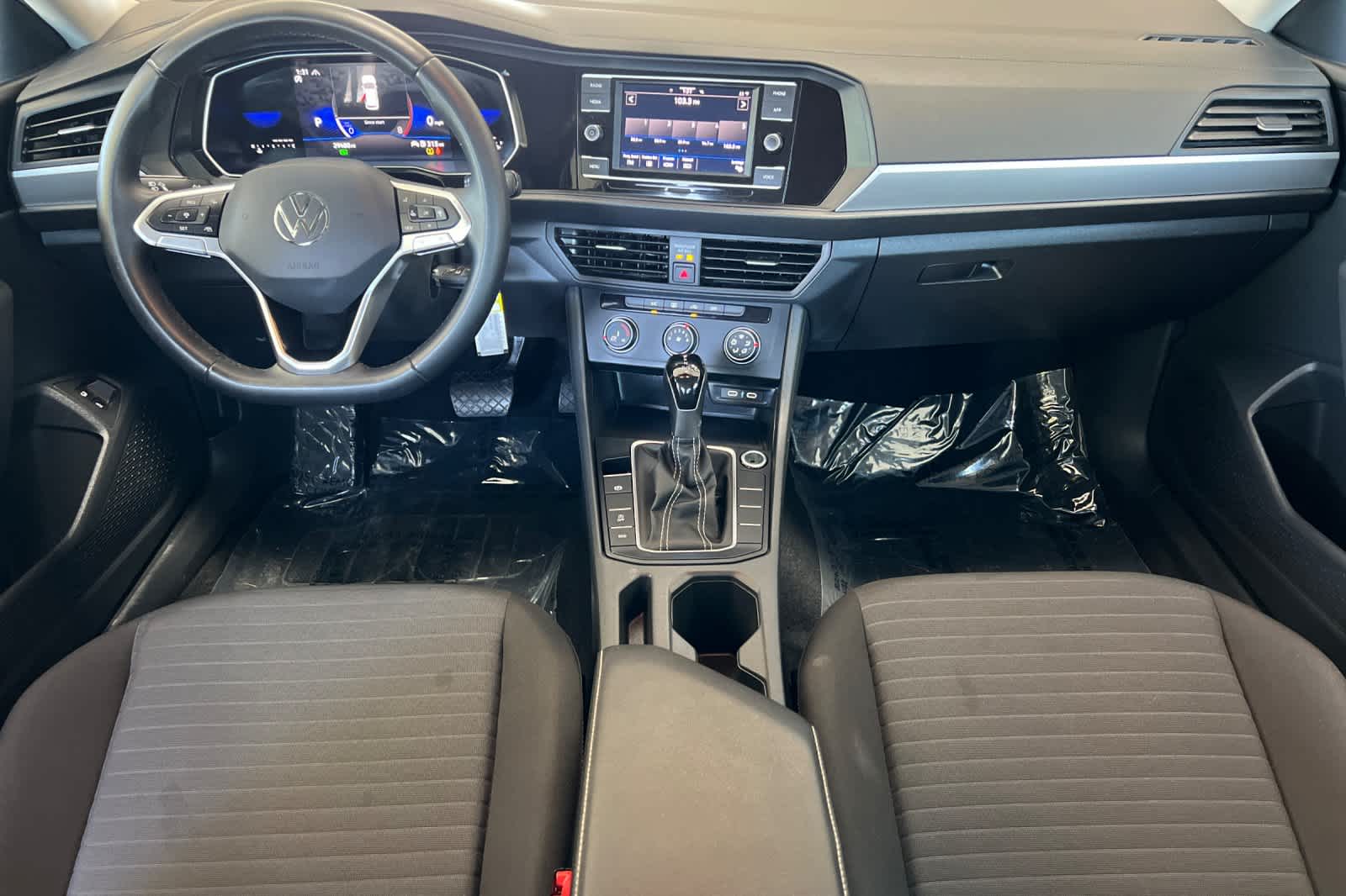 Thumbnail: 2024 Volkswagen Jetta - 3