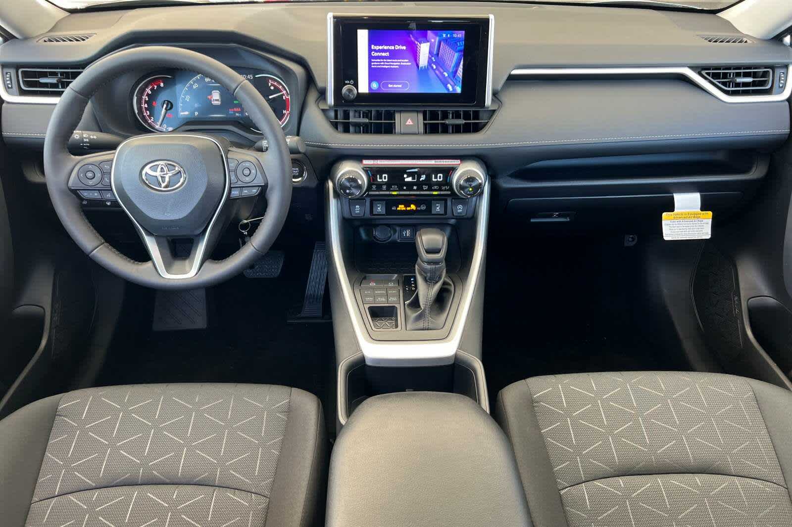 2025 Toyota RAV4 XLE 3