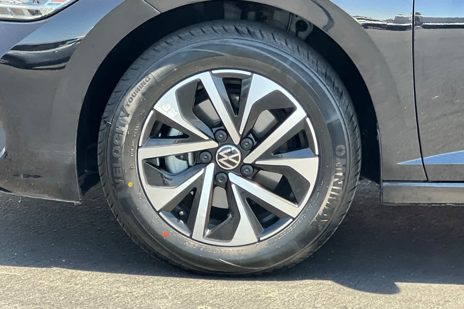 Thumbnail: 2024 Volkswagen Jetta - 28