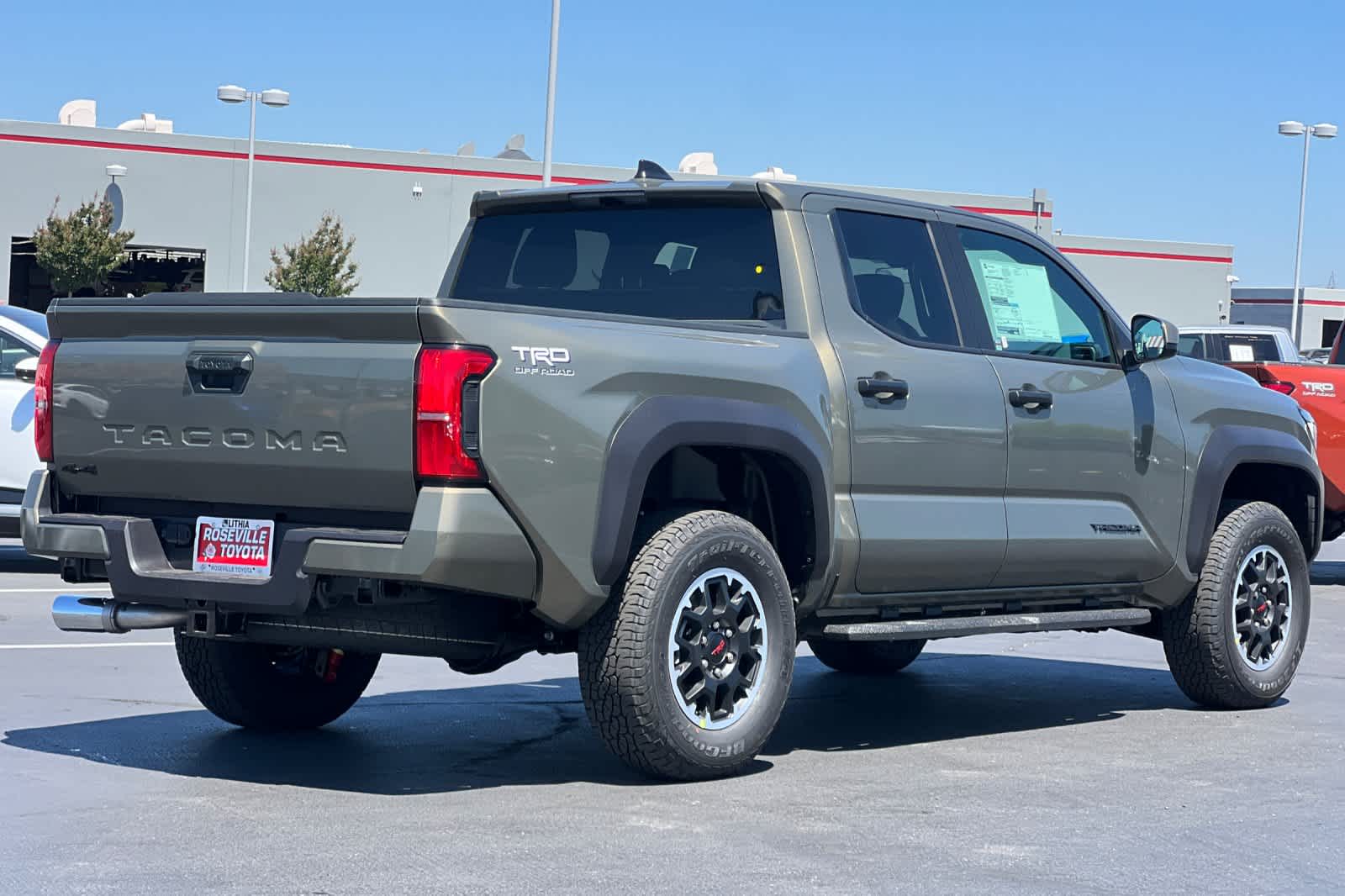 2025 Toyota Tacoma TRD Off-Road 2