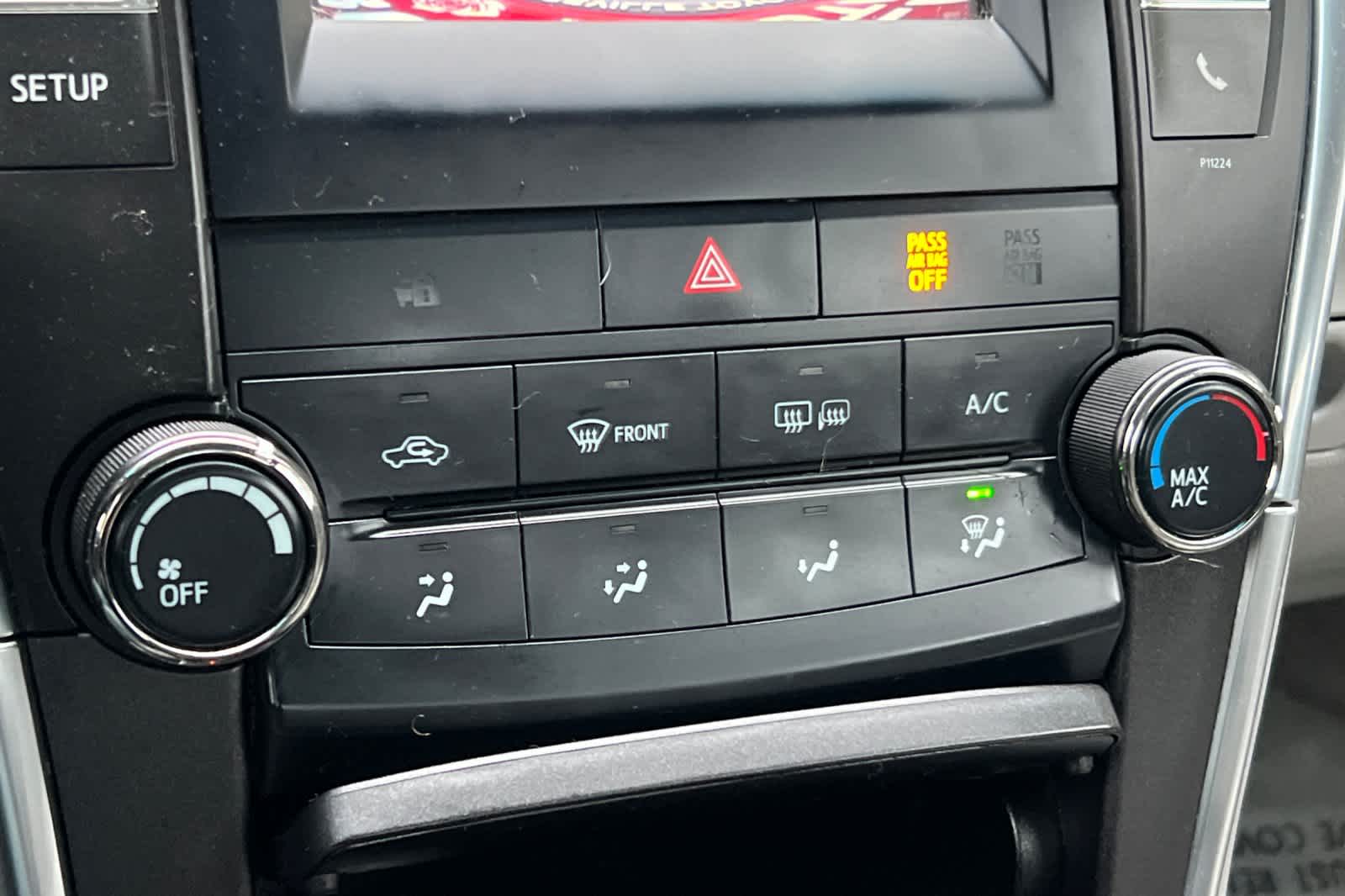 Thumbnail: 2016 Toyota Camry - 20