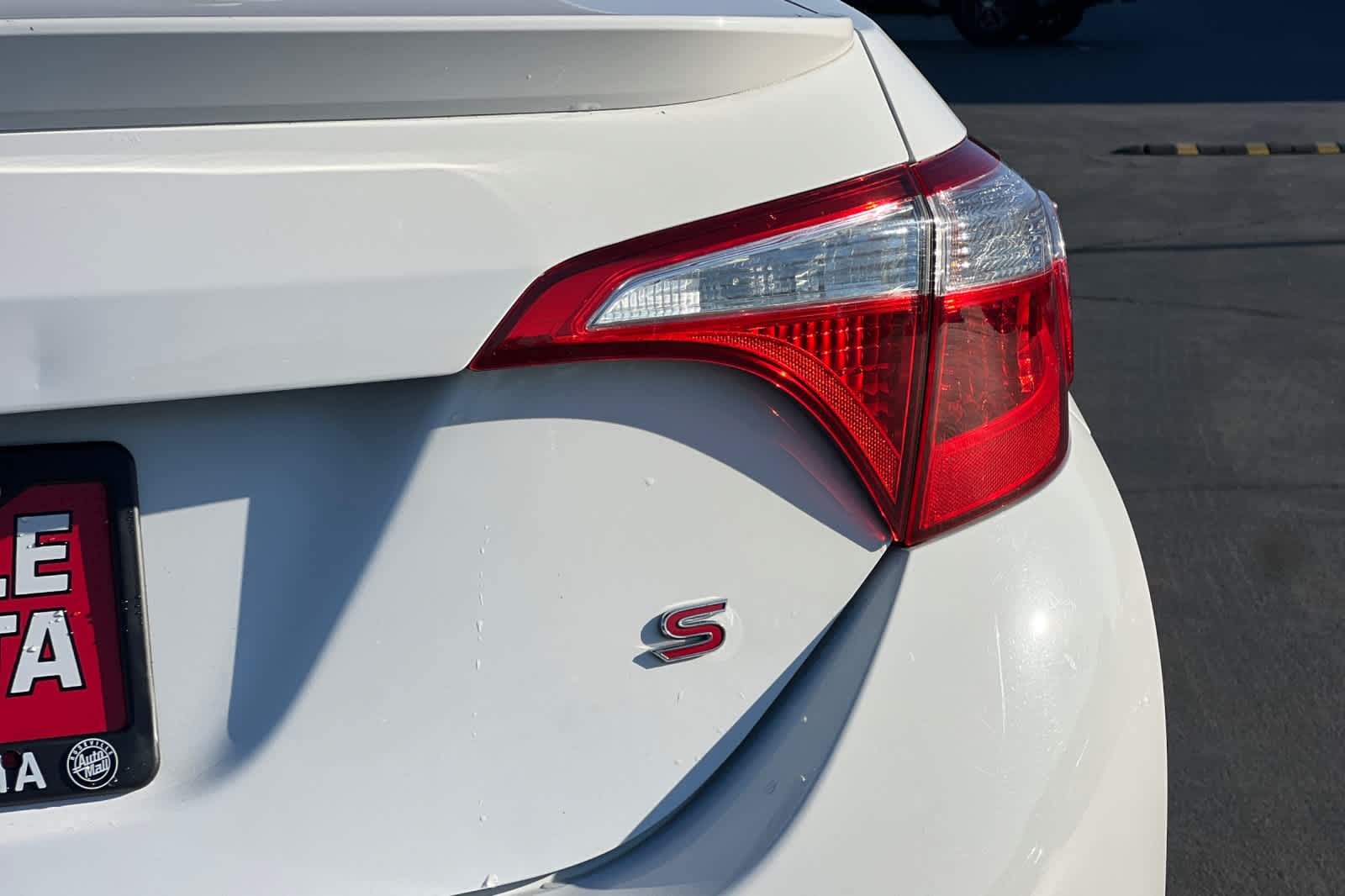 Thumbnail: 2015 Toyota Corolla - 29