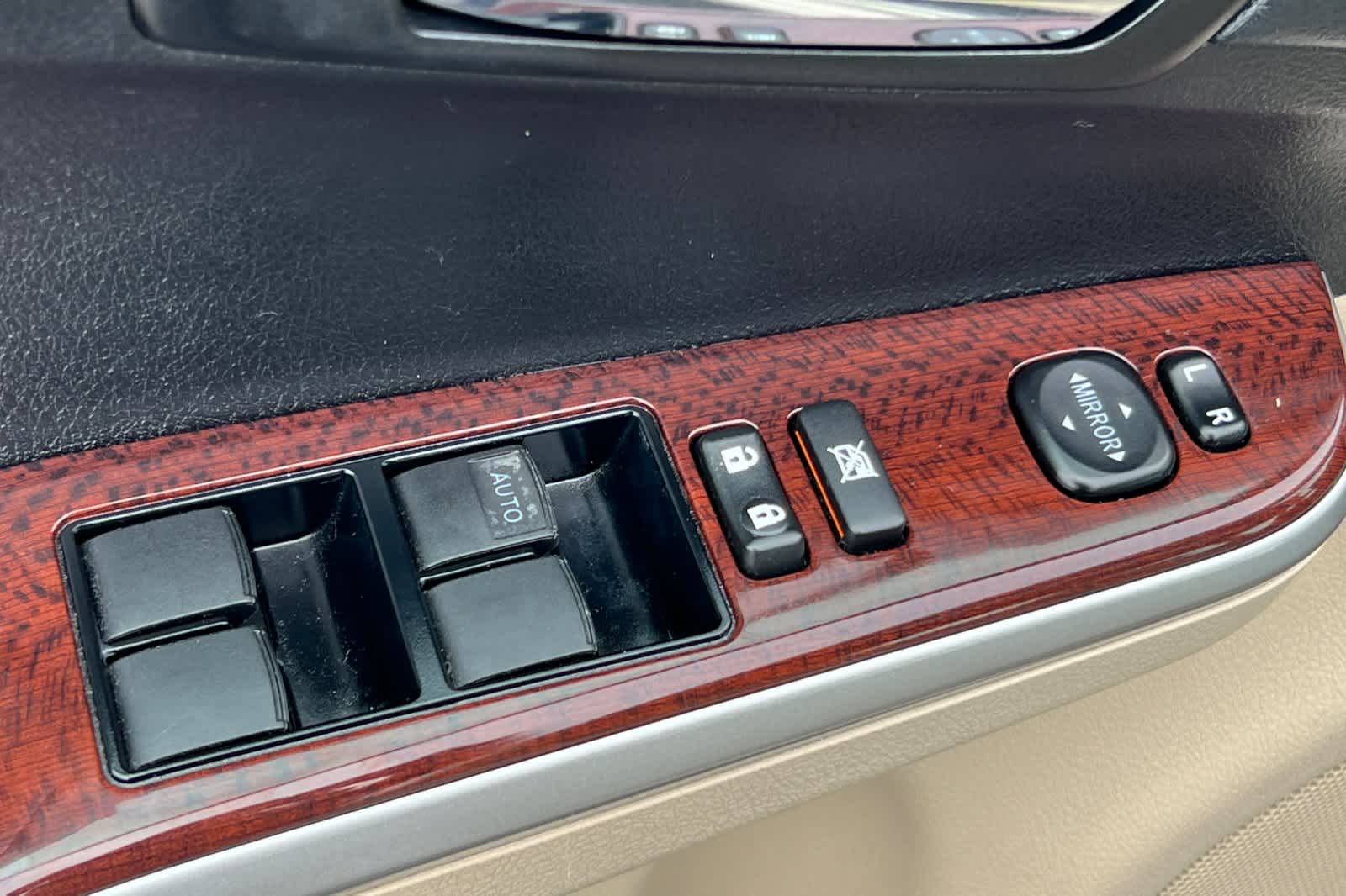 Thumbnail: 2013 Toyota Camry - 13