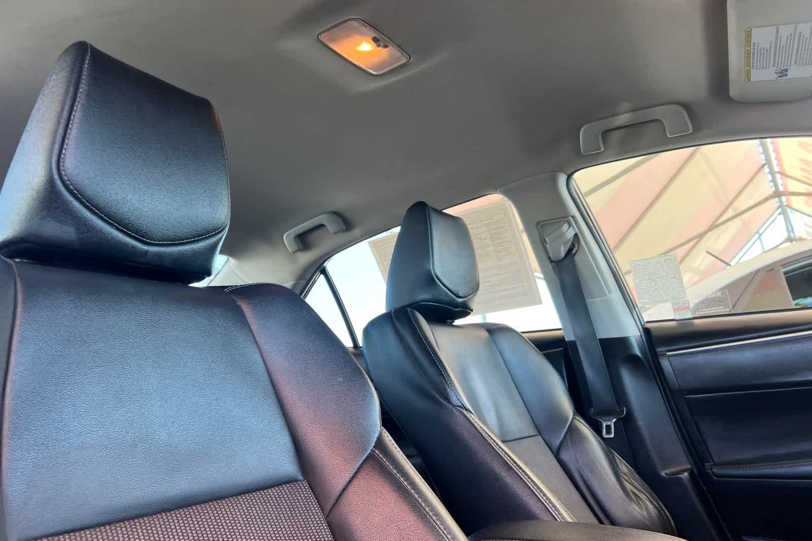 Thumbnail: 2016 Toyota Corolla - 16