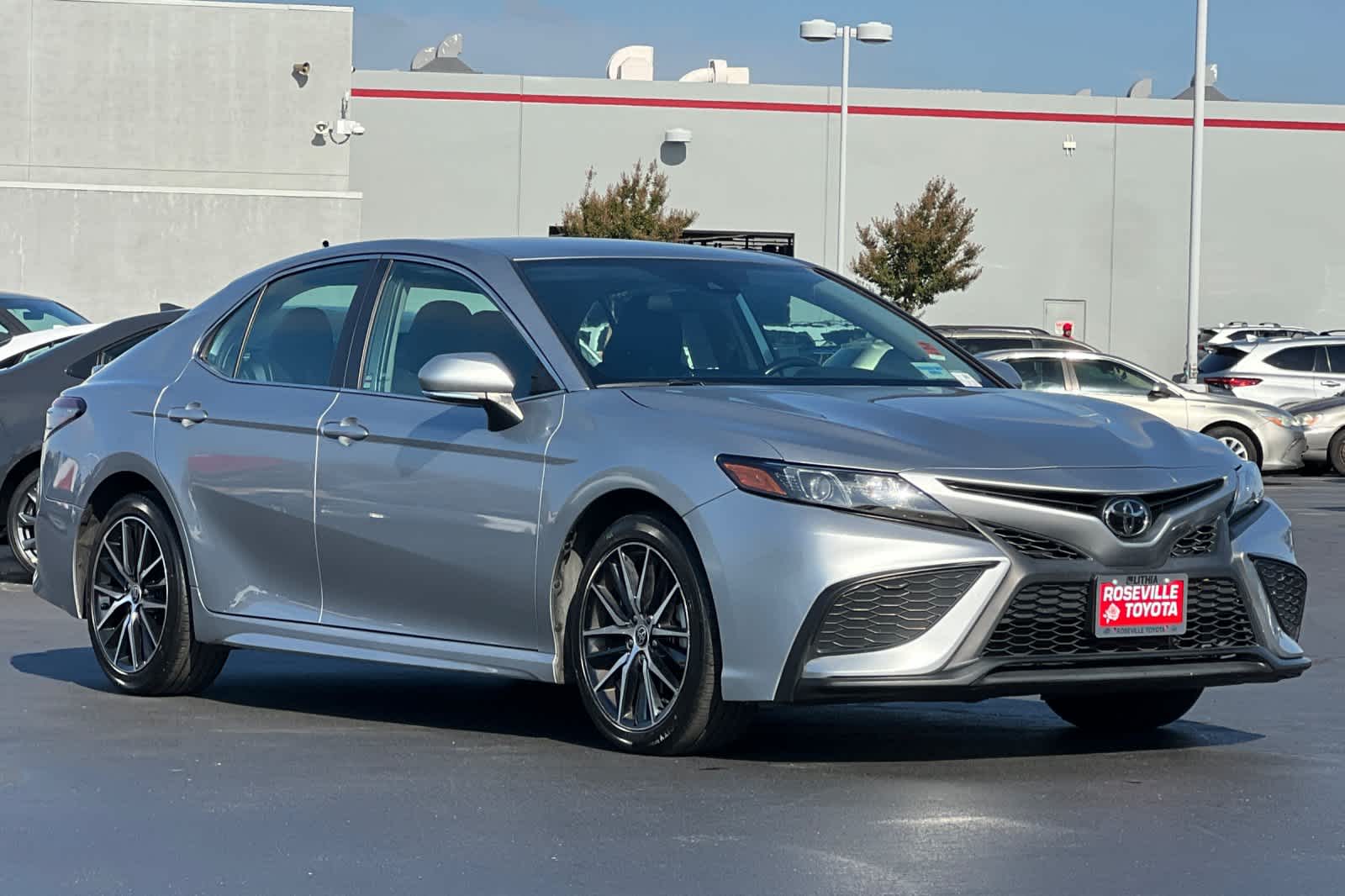 Thumbnail: 2022 Toyota Camry - 5