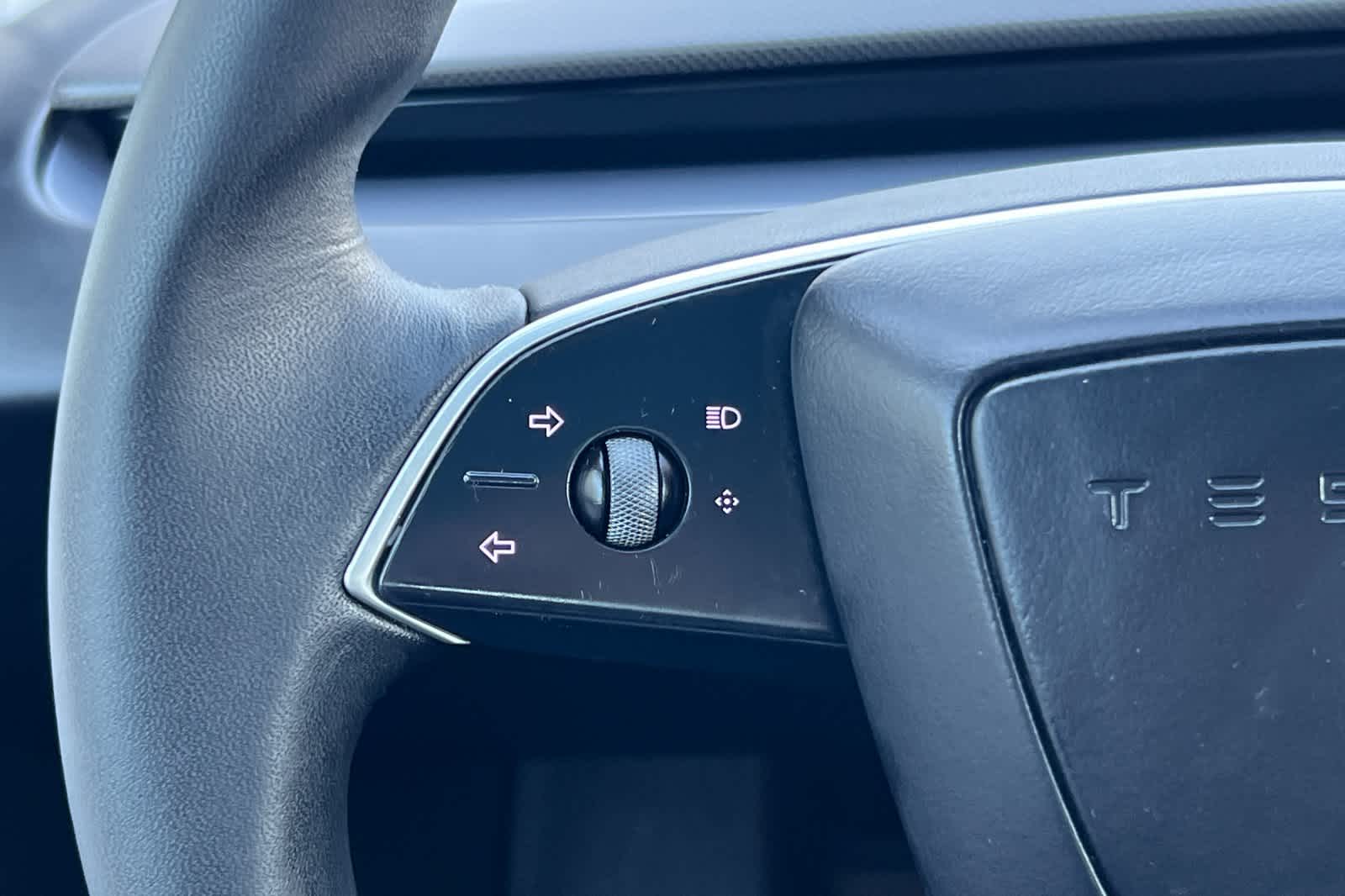 Thumbnail: 2024 Tesla Model 3 - 24