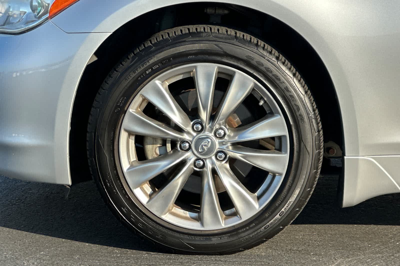 Thumbnail: 2012 INFINITI M37 - 31