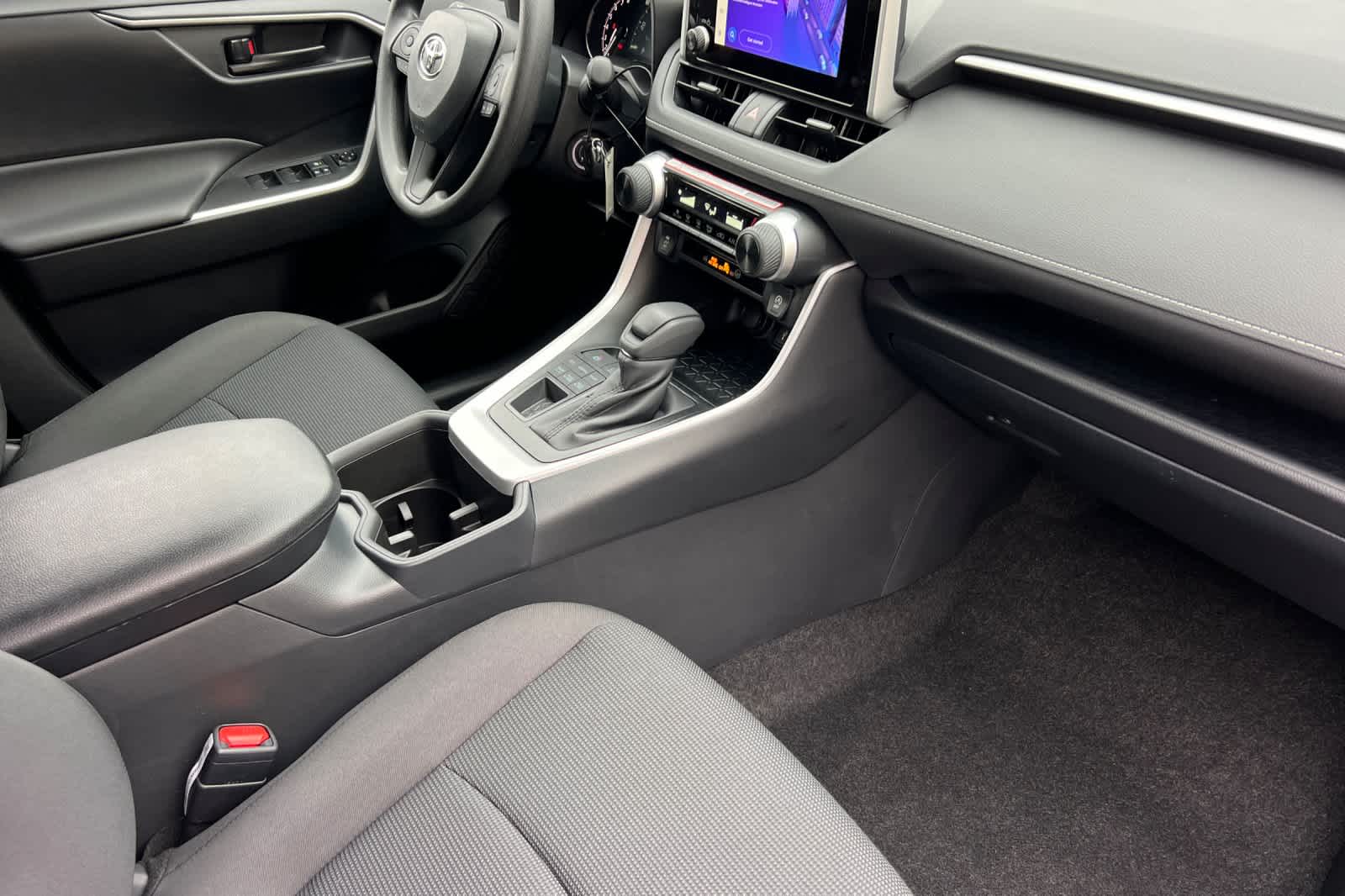 Thumbnail: 2025 Toyota RAV4 - 16