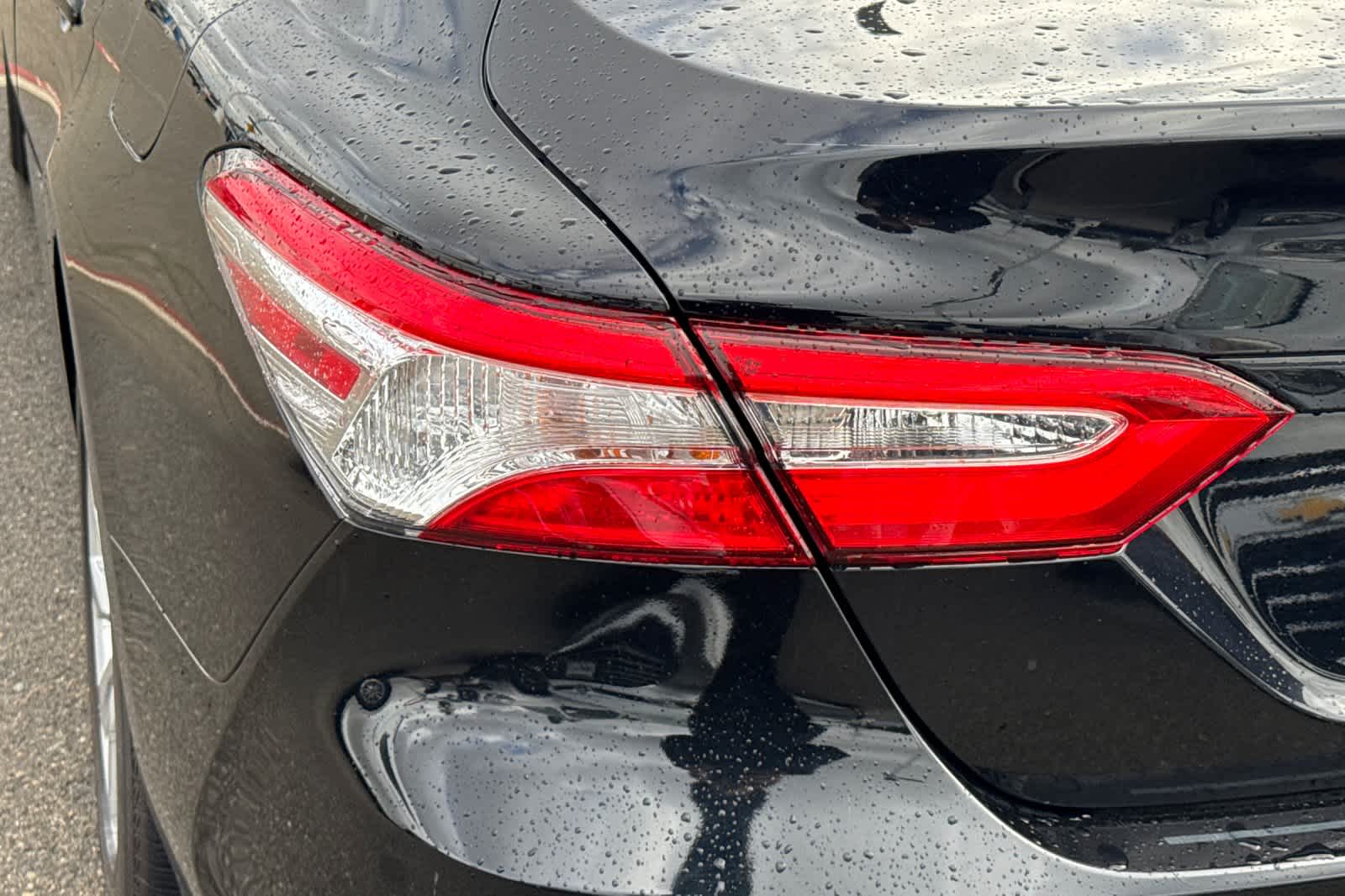 Thumbnail: 2018 Toyota Camry - 15