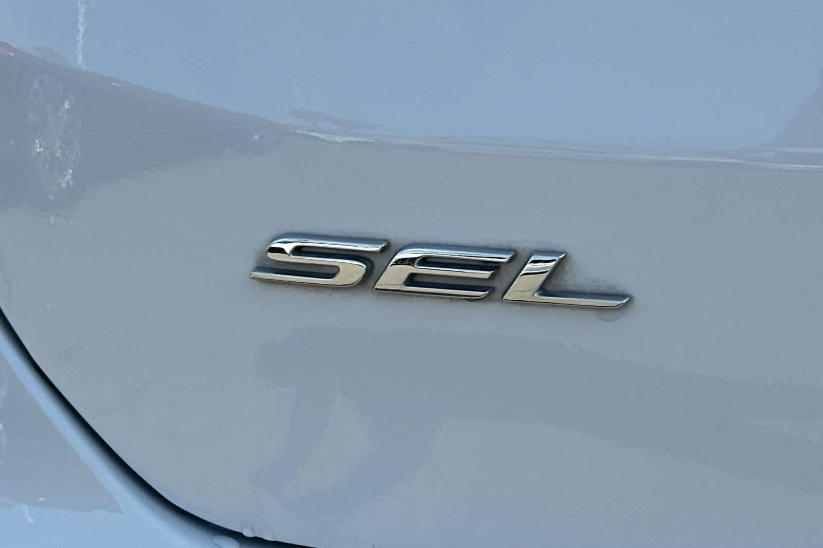 Thumbnail: 2021 Ford Edge - 7