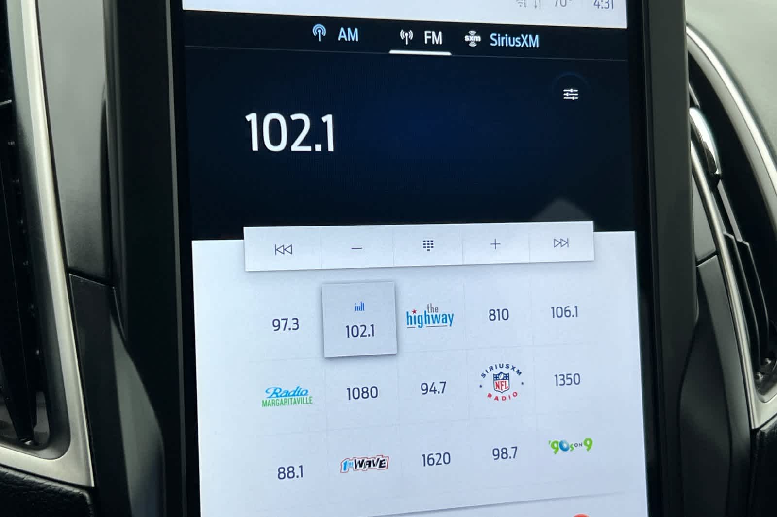 Thumbnail: 2022 Ford Edge - 20