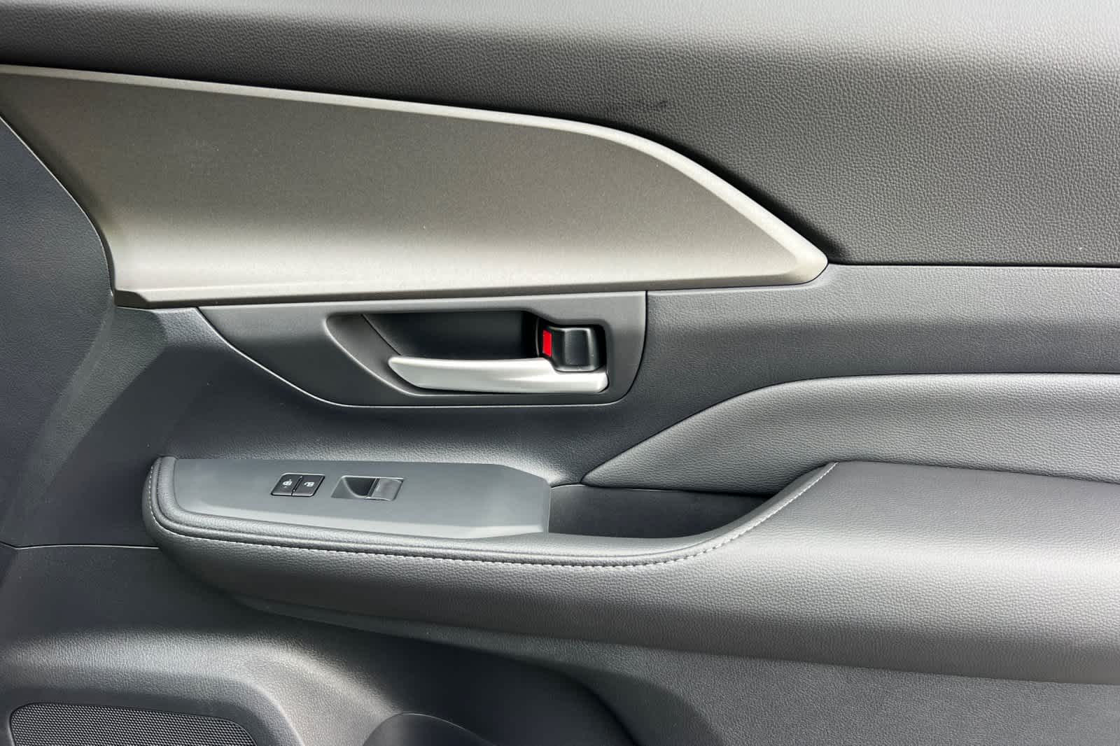 Thumbnail: 2026 Toyota Grand Highlander - 18