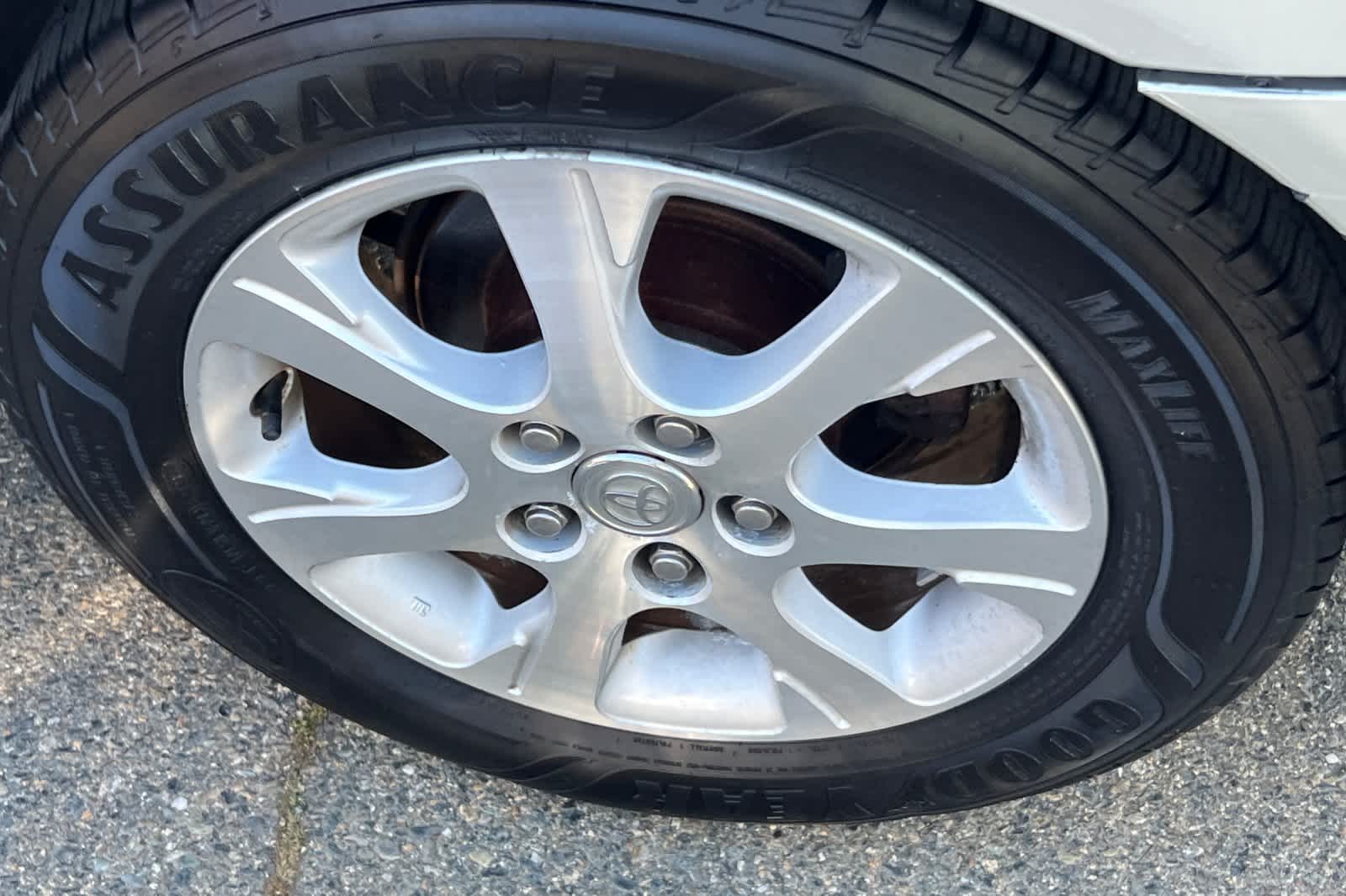 Thumbnail: 2005 Toyota Camry - 21