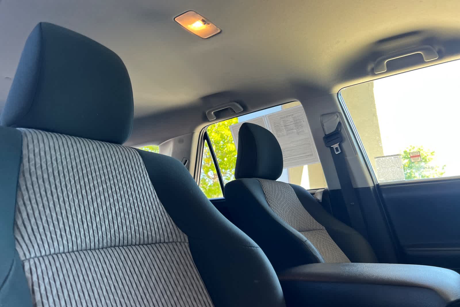 Thumbnail: 2018 Toyota 4Runner - 18