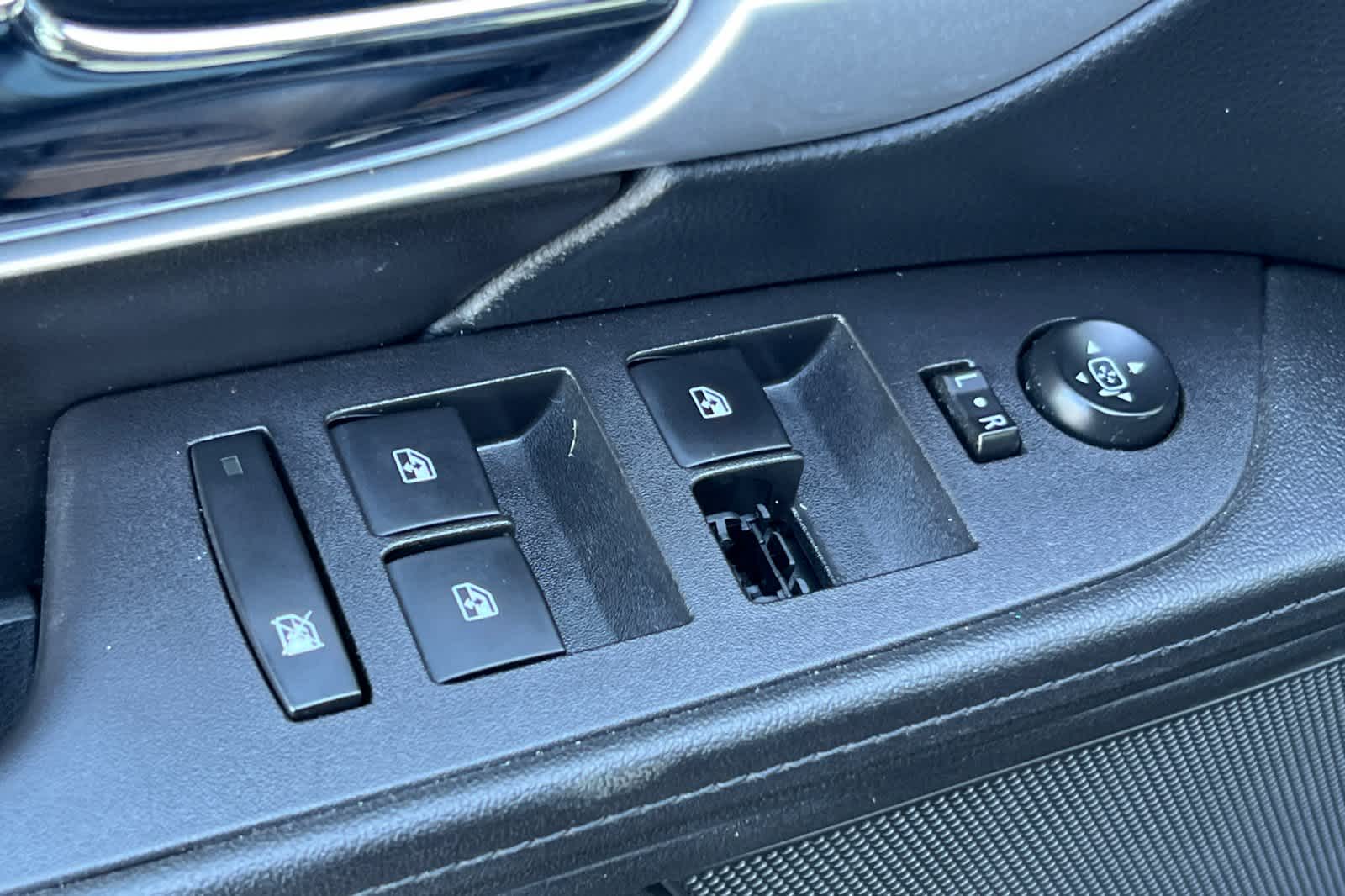 Thumbnail: 2016 GMC Terrain - 13