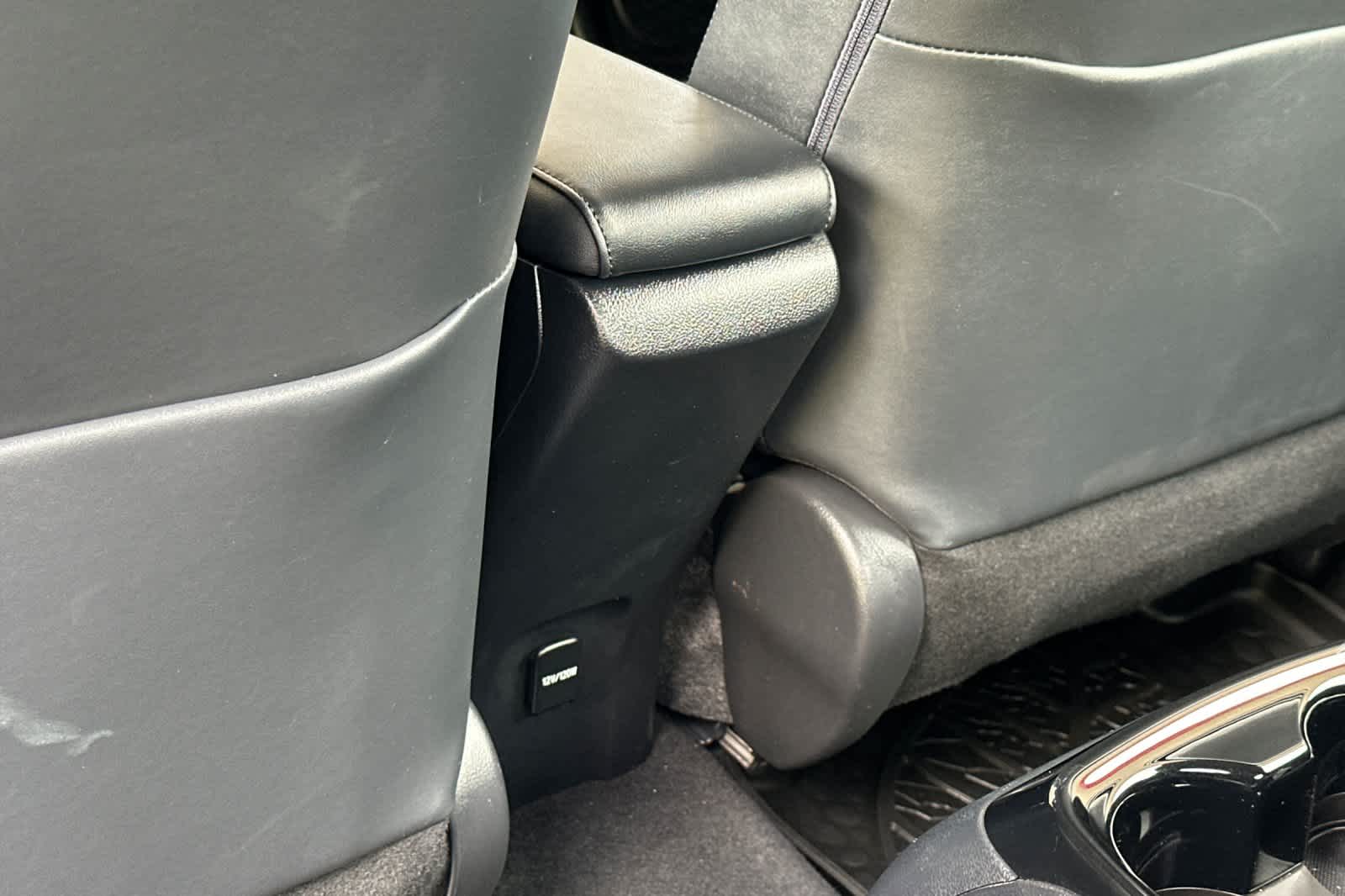 Thumbnail: 2017 Toyota Prius Prime - 14