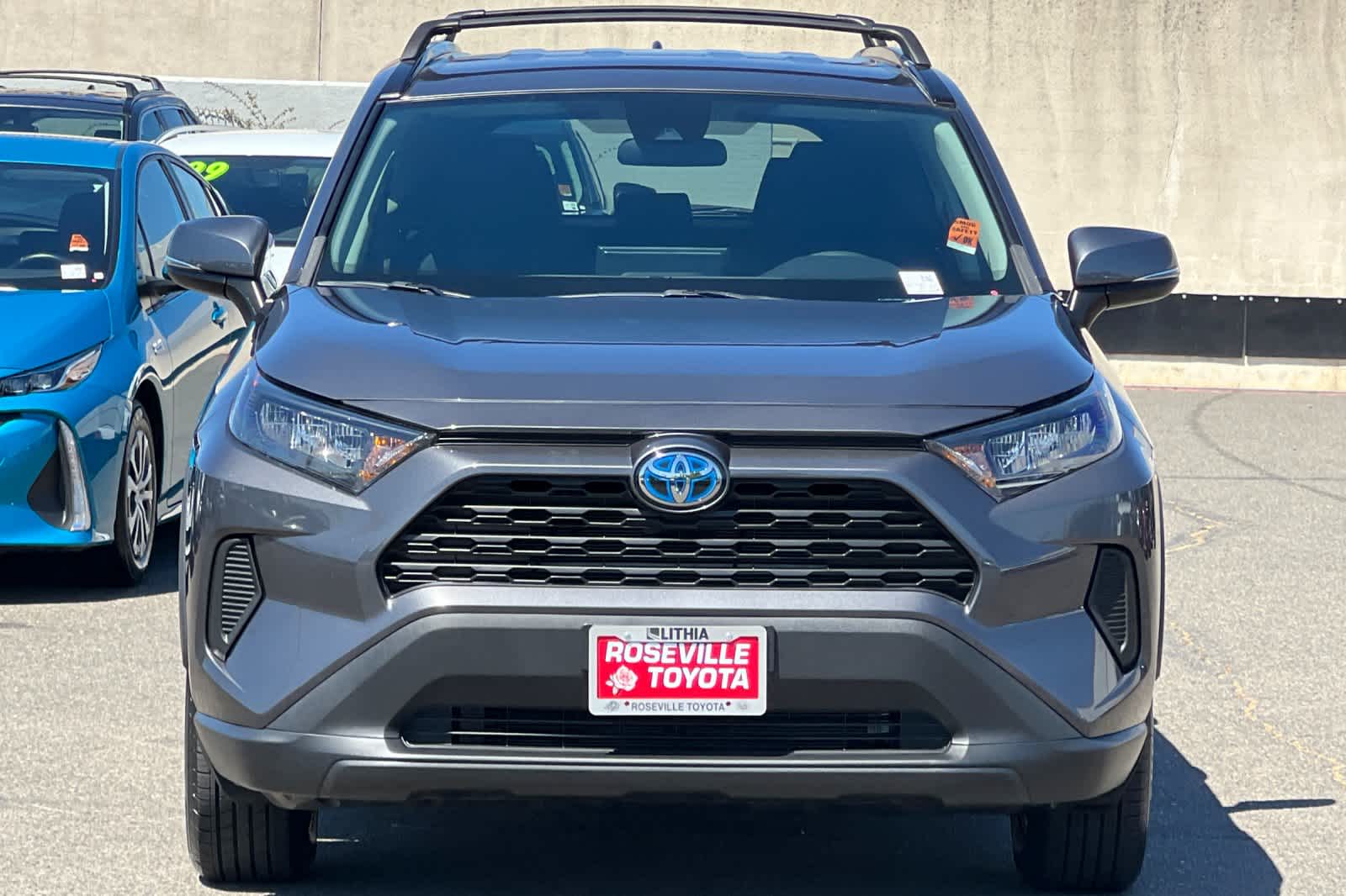 Thumbnail: 2021 Toyota RAV4 - 10