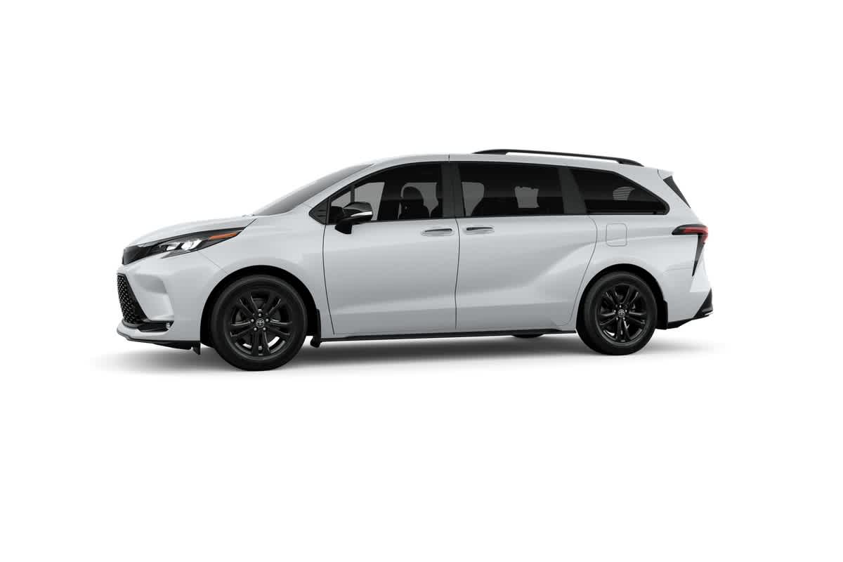 Thumbnail: 2026 Toyota Sienna - 3