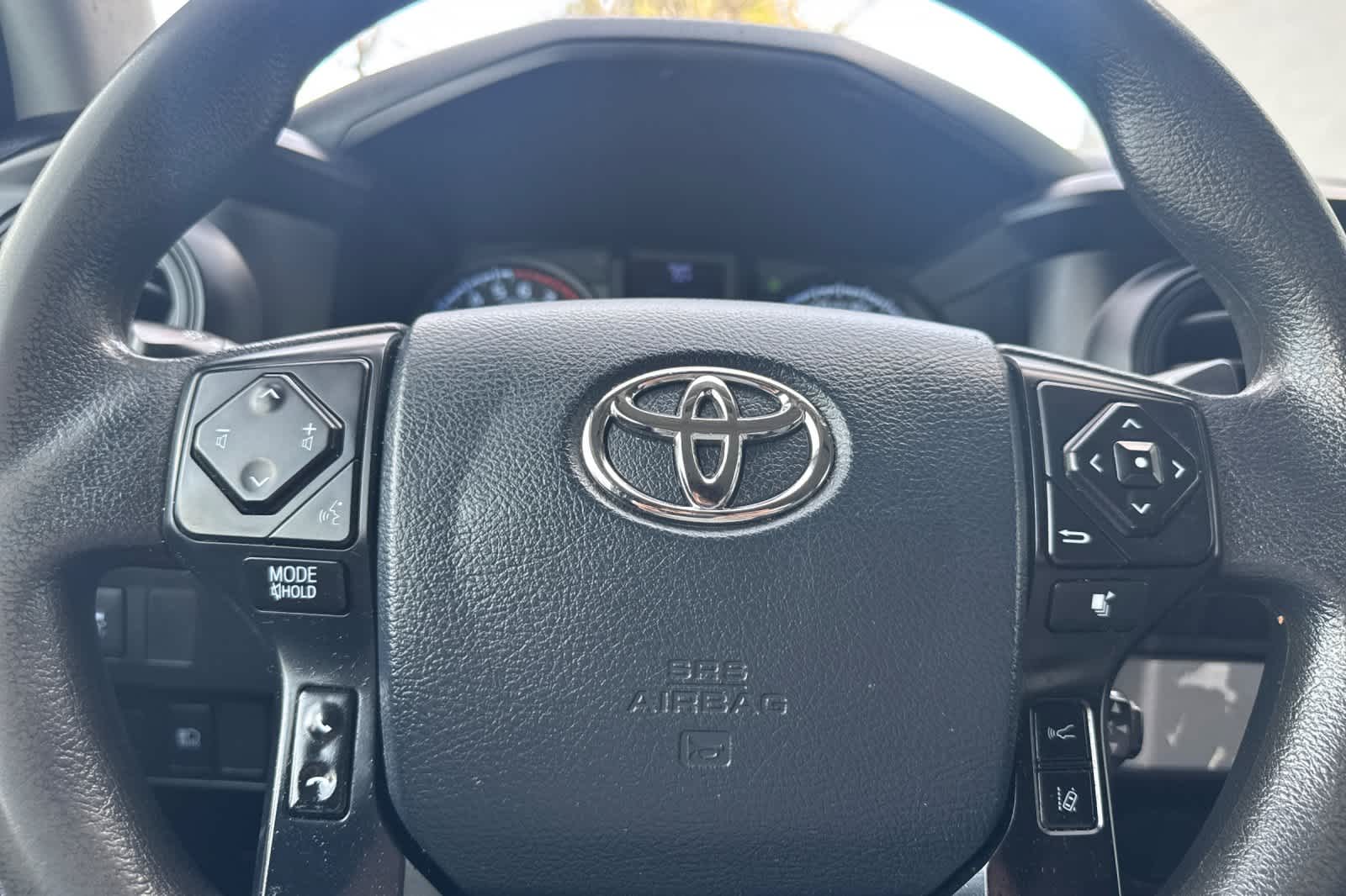 Thumbnail: 2020 Toyota Tacoma - 21