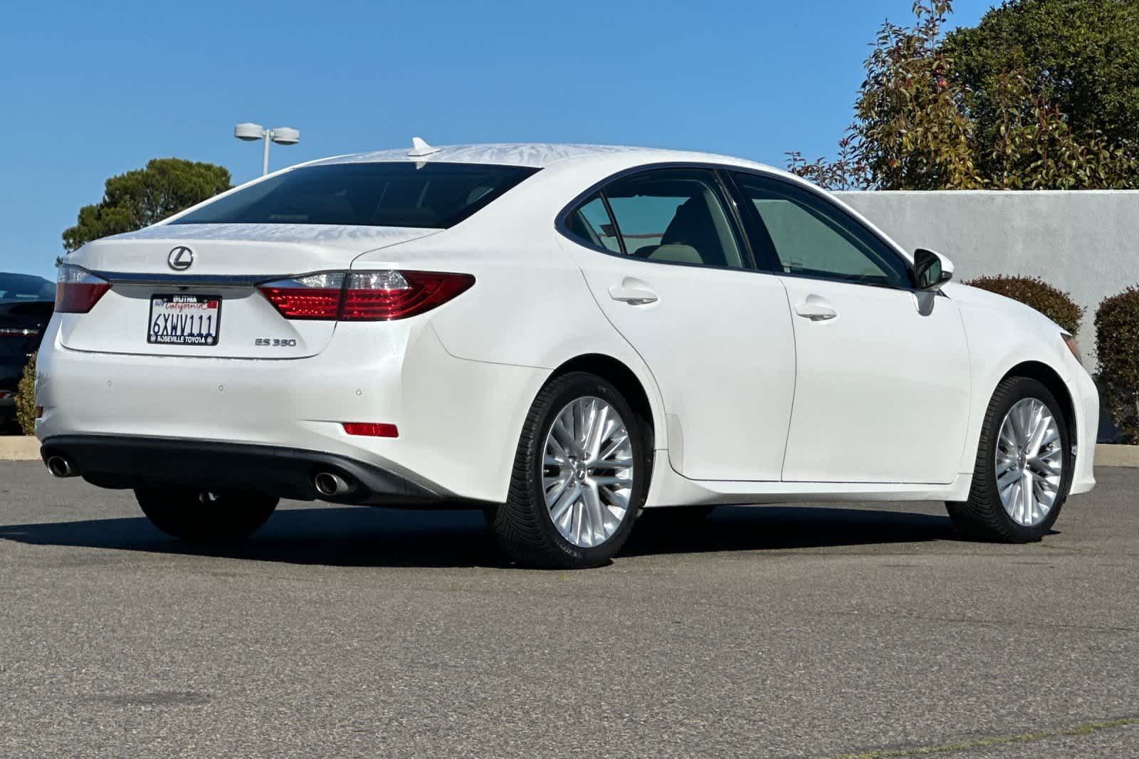 Thumbnail: 2013 Lexus ES - 2