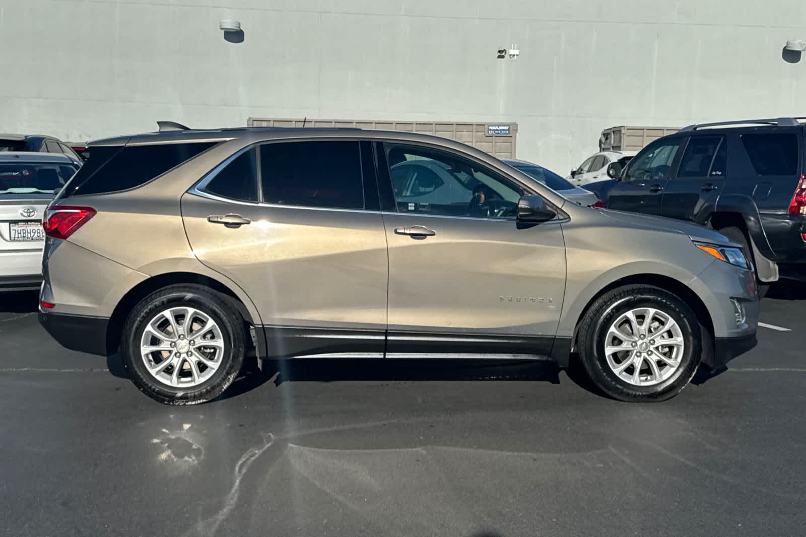 Thumbnail: 2019 Chevrolet Equinox - 6