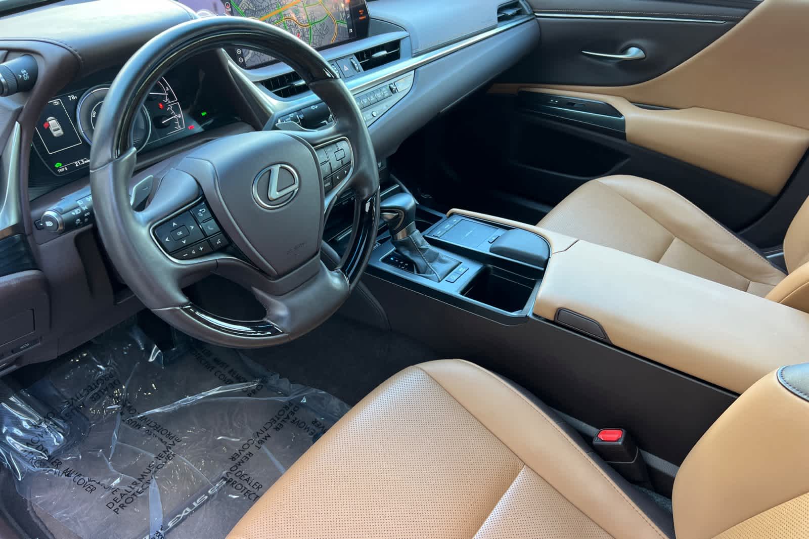 Thumbnail: 2020 Lexus ES - 11