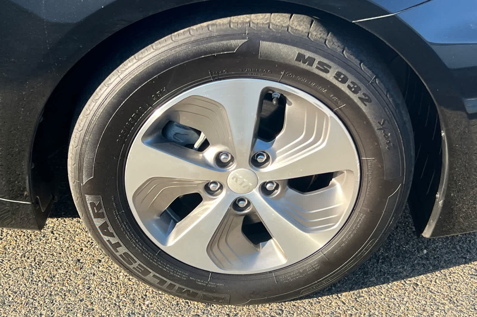 Thumbnail: 2014 Kia Optima - 12