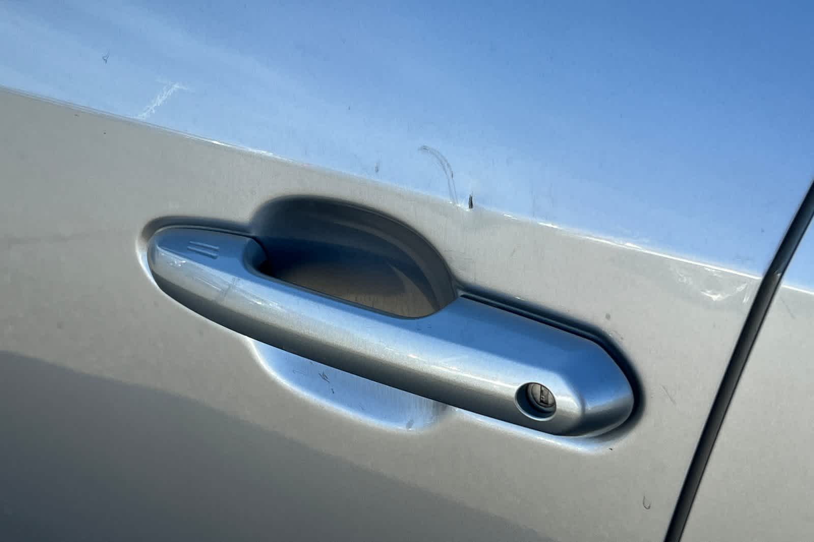 Thumbnail: 2021 Toyota RAV4 - 7