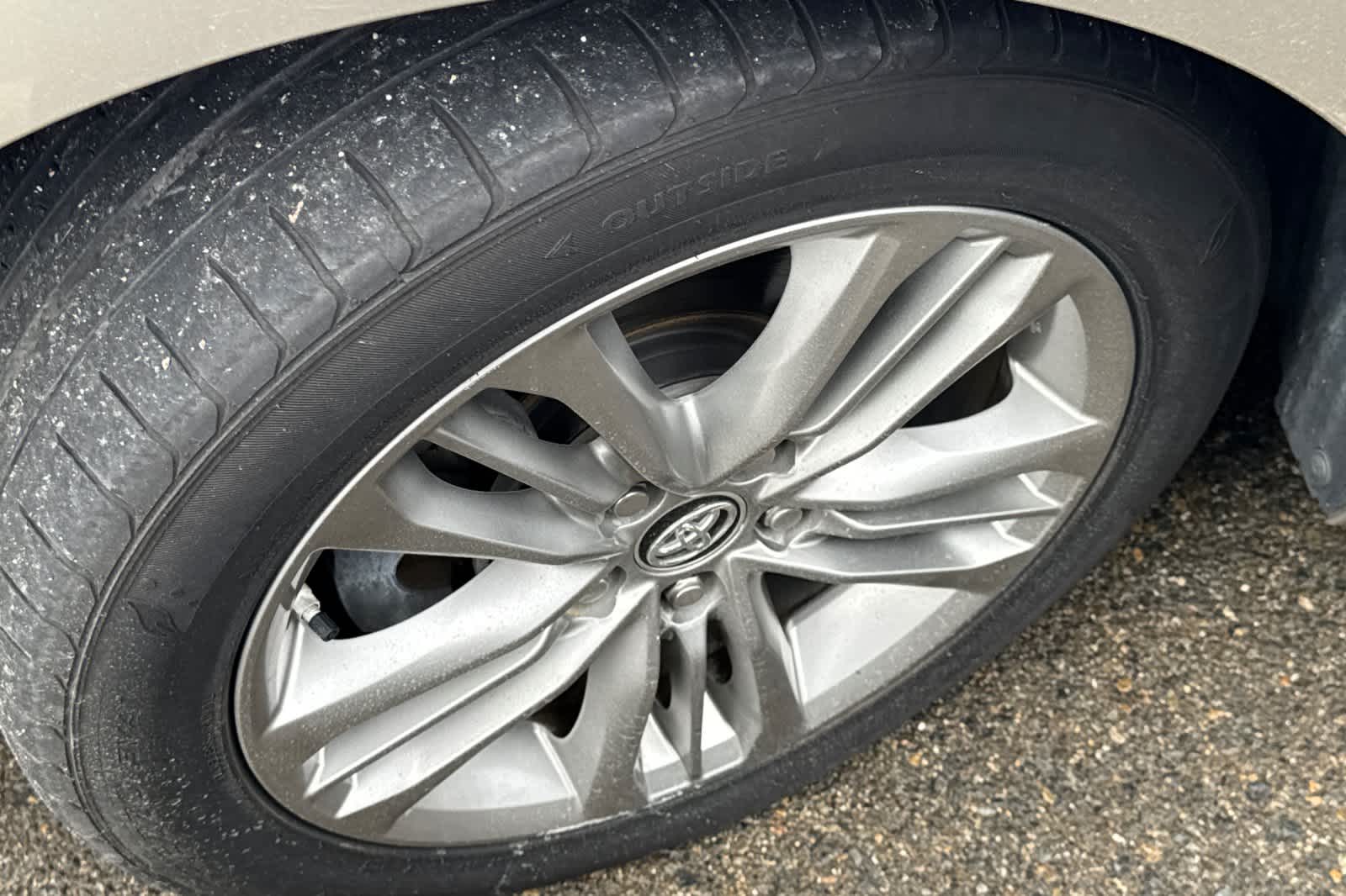 Thumbnail: 2016 Toyota Camry - 22