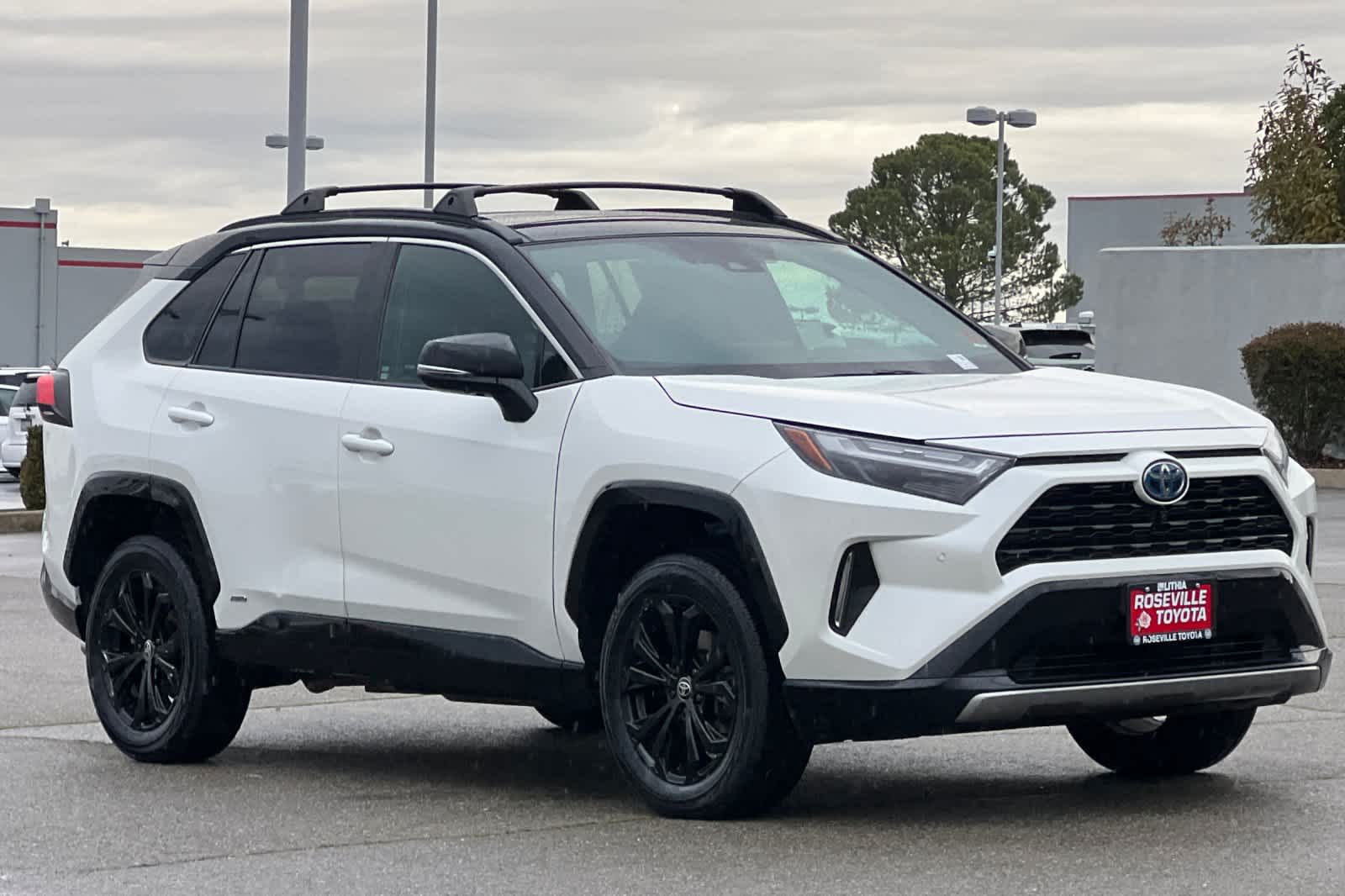 Thumbnail: 2022 Toyota RAV4 - 5