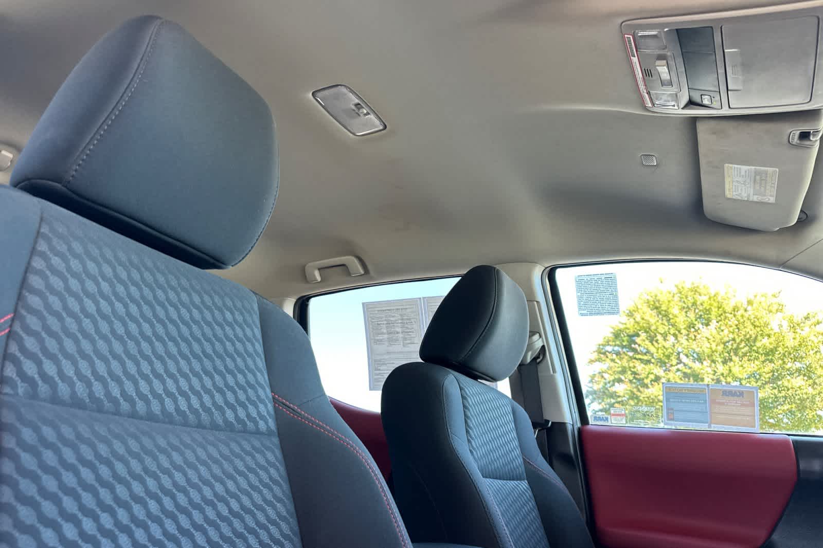 Thumbnail: 2023 Toyota Tacoma - 16