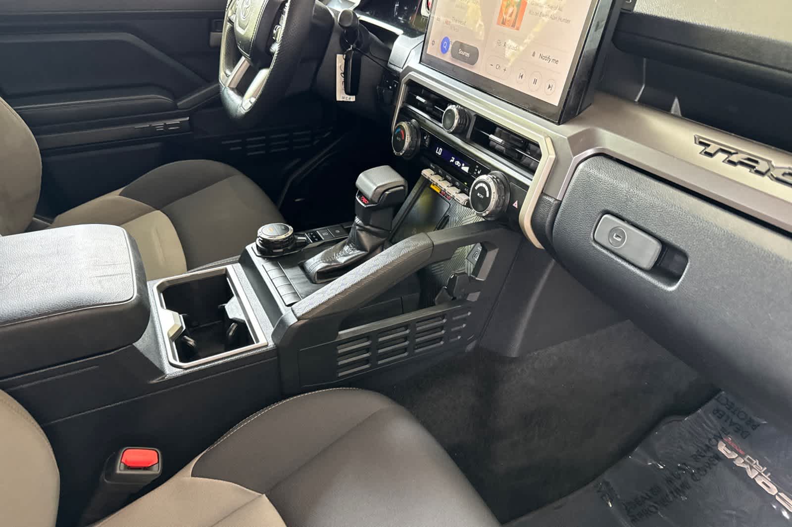 Thumbnail: 2024 Toyota Tacoma - 15