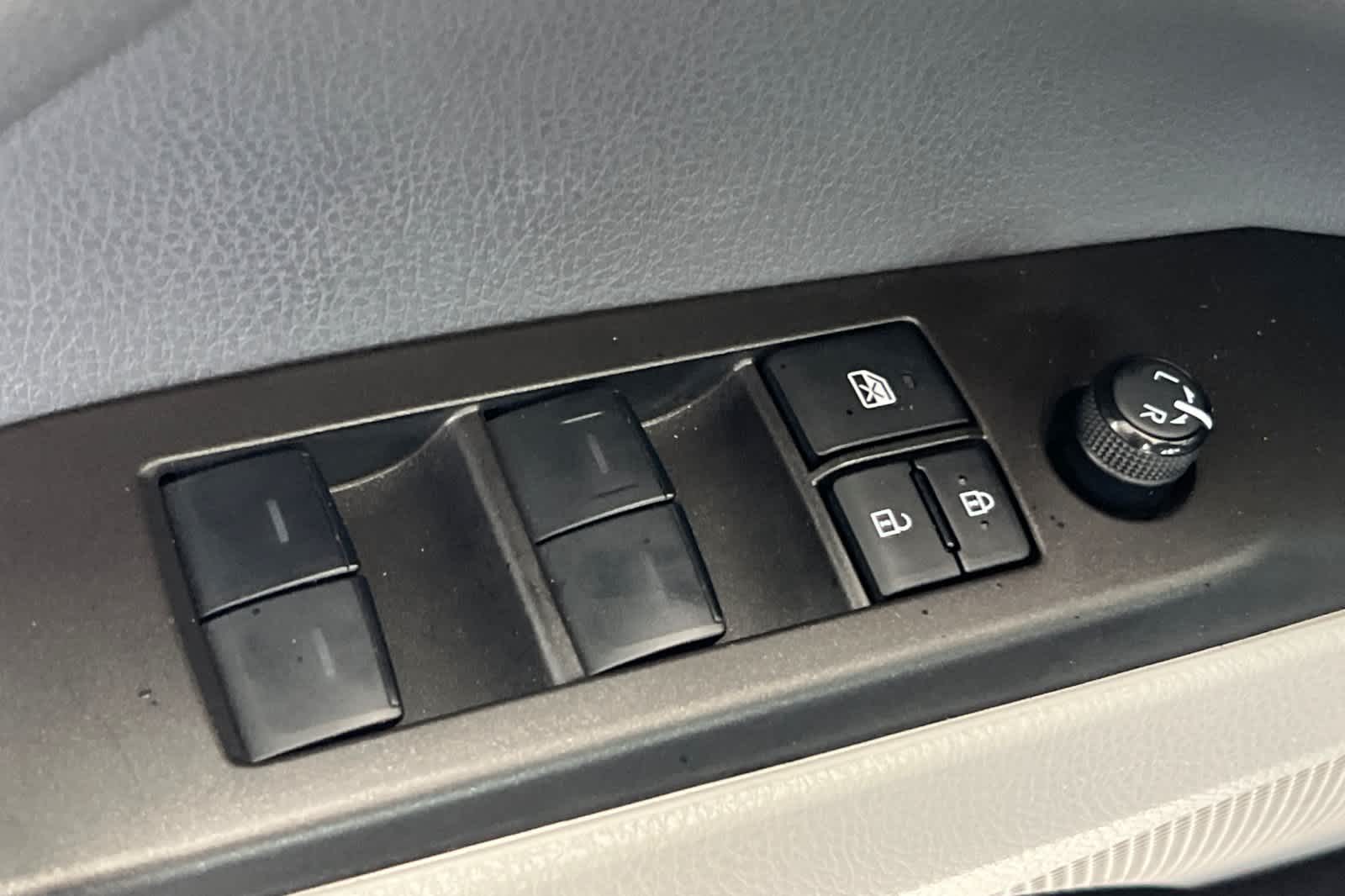 Thumbnail: 2024 Toyota Camry - 13