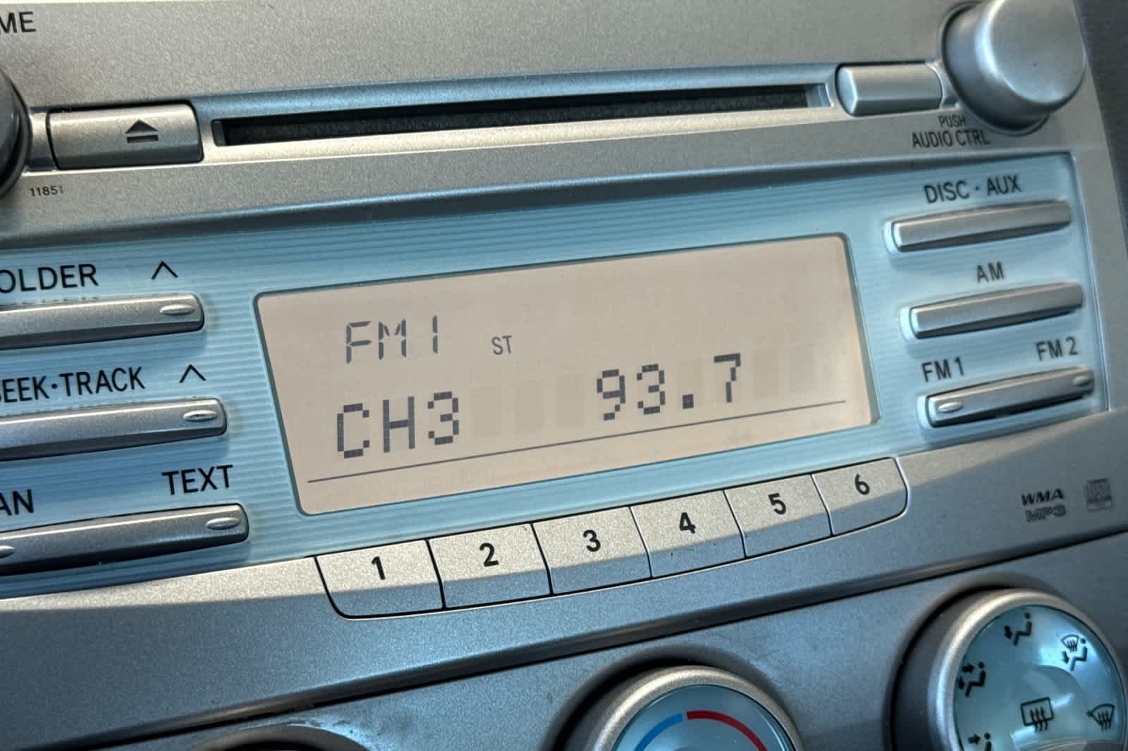 Thumbnail: 2009 Toyota Camry - 18