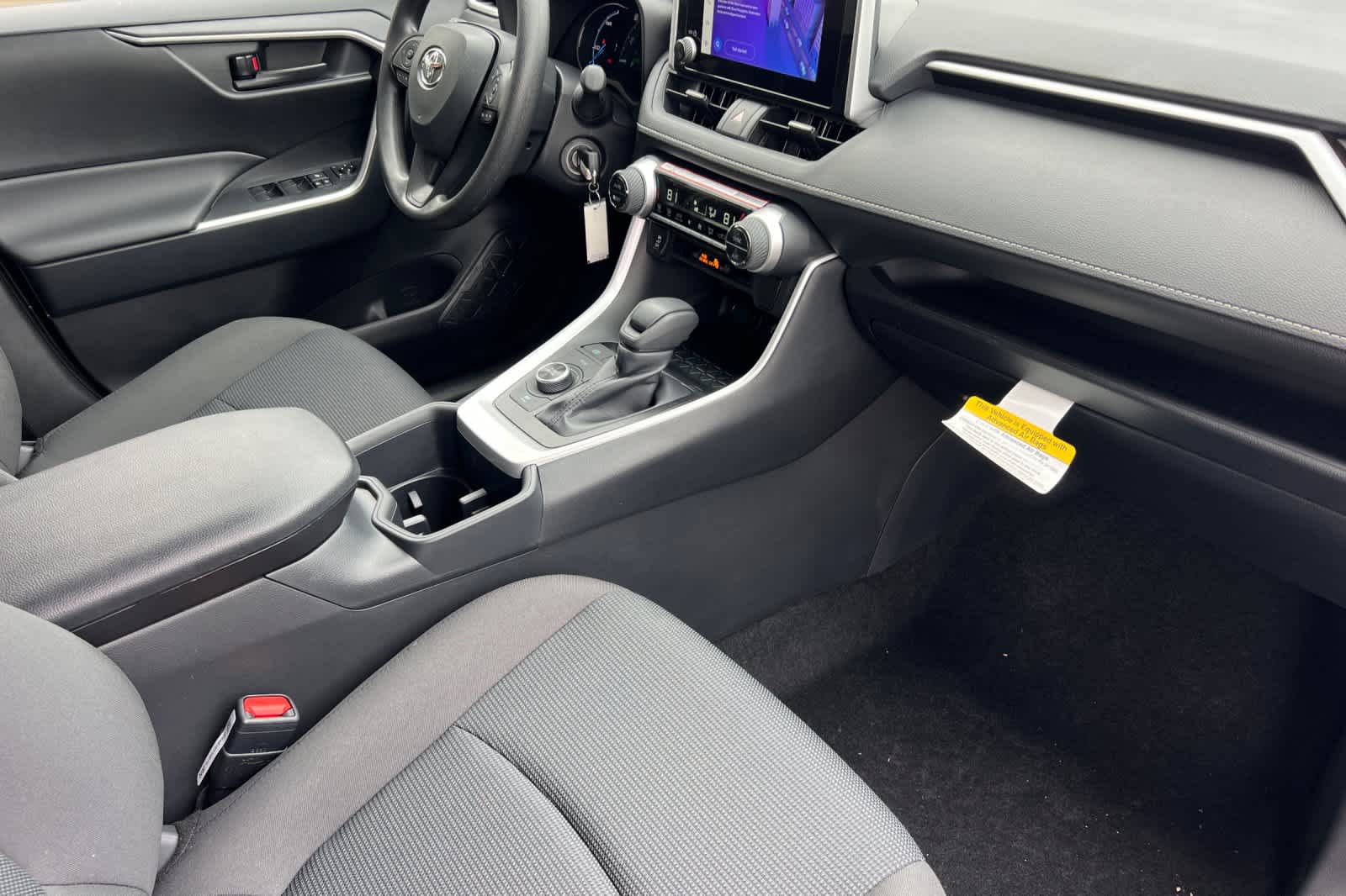 Thumbnail: 2025 Toyota RAV4 - 16