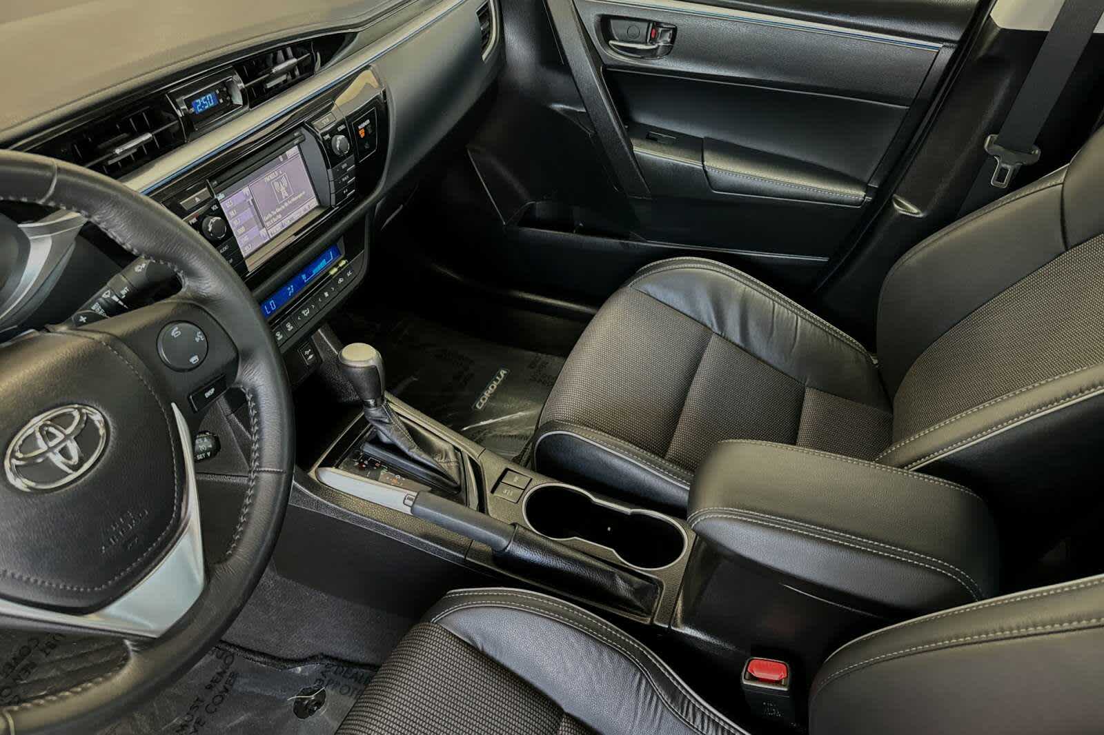 2016 Toyota Corolla S 11