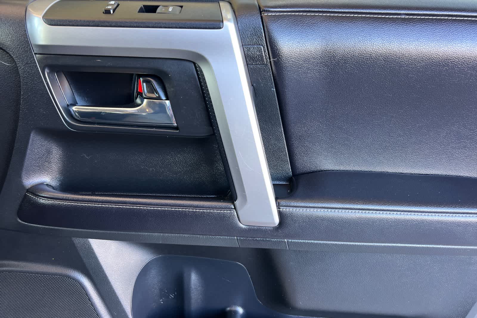 Thumbnail: 2018 Toyota 4Runner - 19