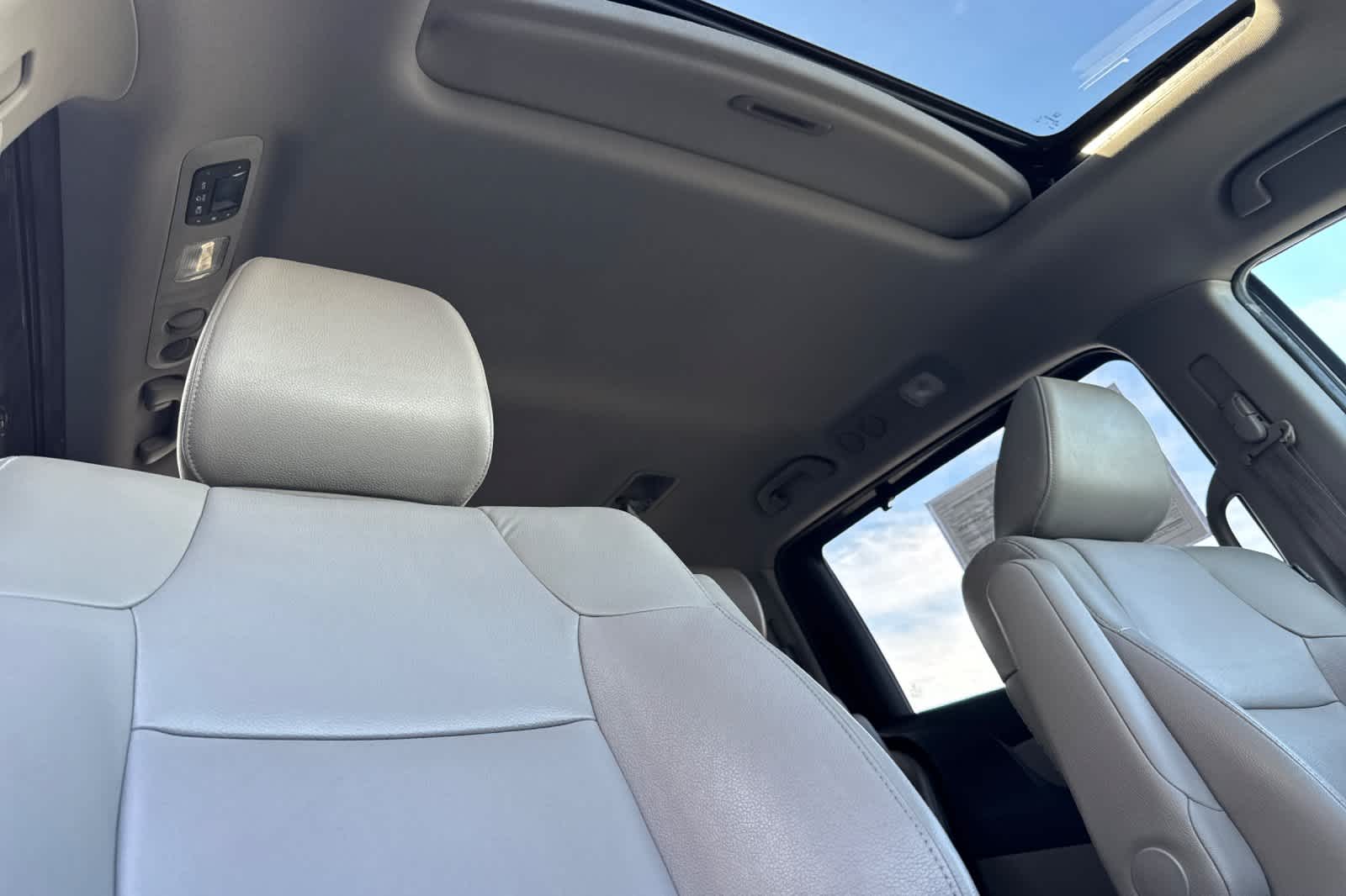 Thumbnail: 2014 Honda Odyssey - 19