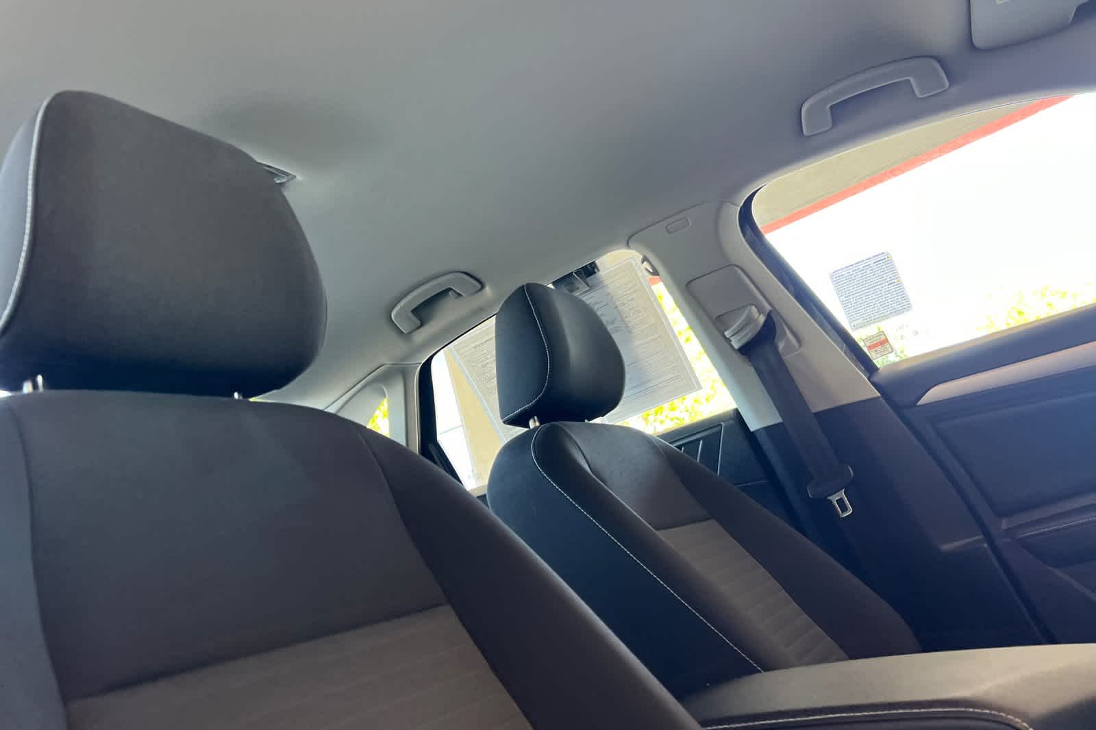 Thumbnail: 2024 Volkswagen Jetta - 16