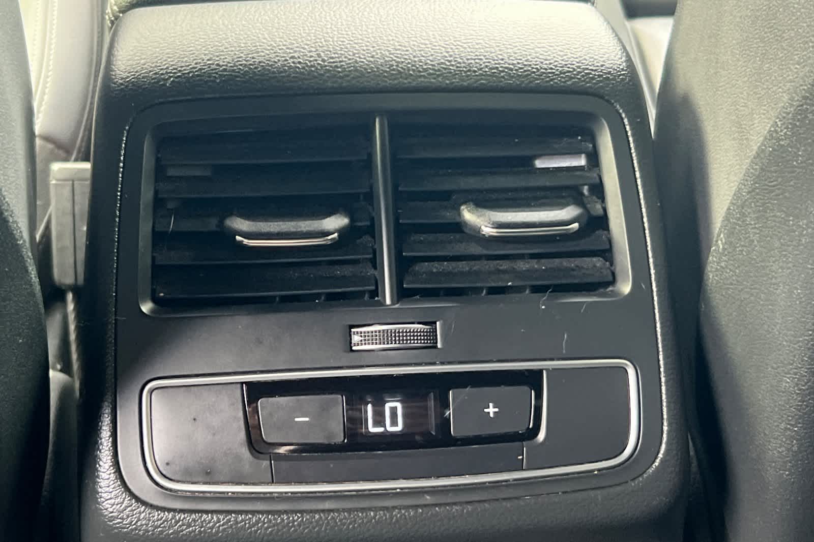 Thumbnail: 2022 Audi A4 - 14