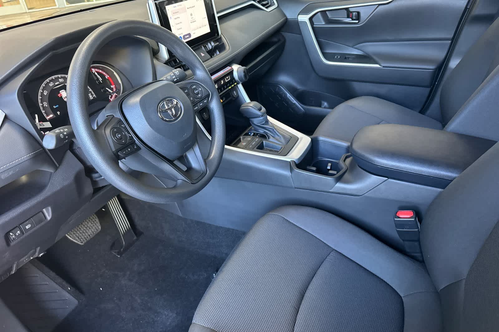 Thumbnail: 2025 Toyota RAV4 - 11