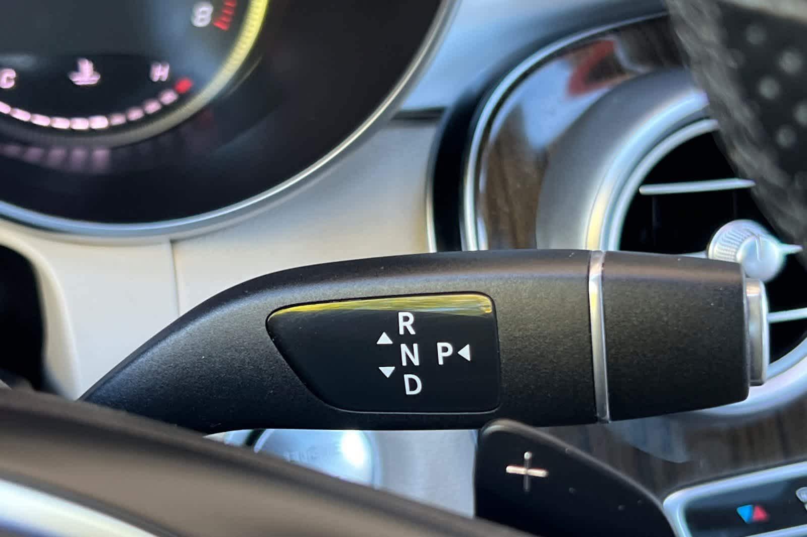 Thumbnail: 2019 Mercedes-Benz GLC - 24