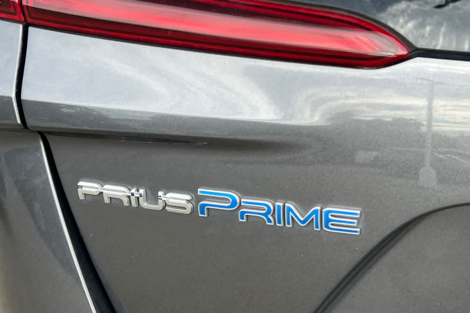 Thumbnail: 2017 Toyota Prius Prime - 21