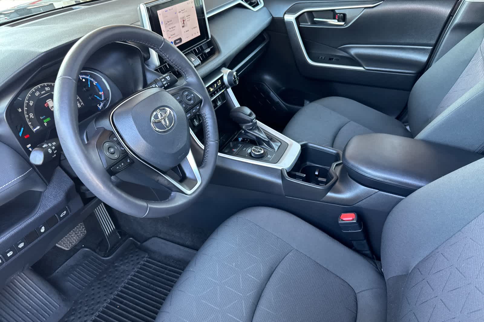 Thumbnail: 2024 Toyota RAV4 - 11