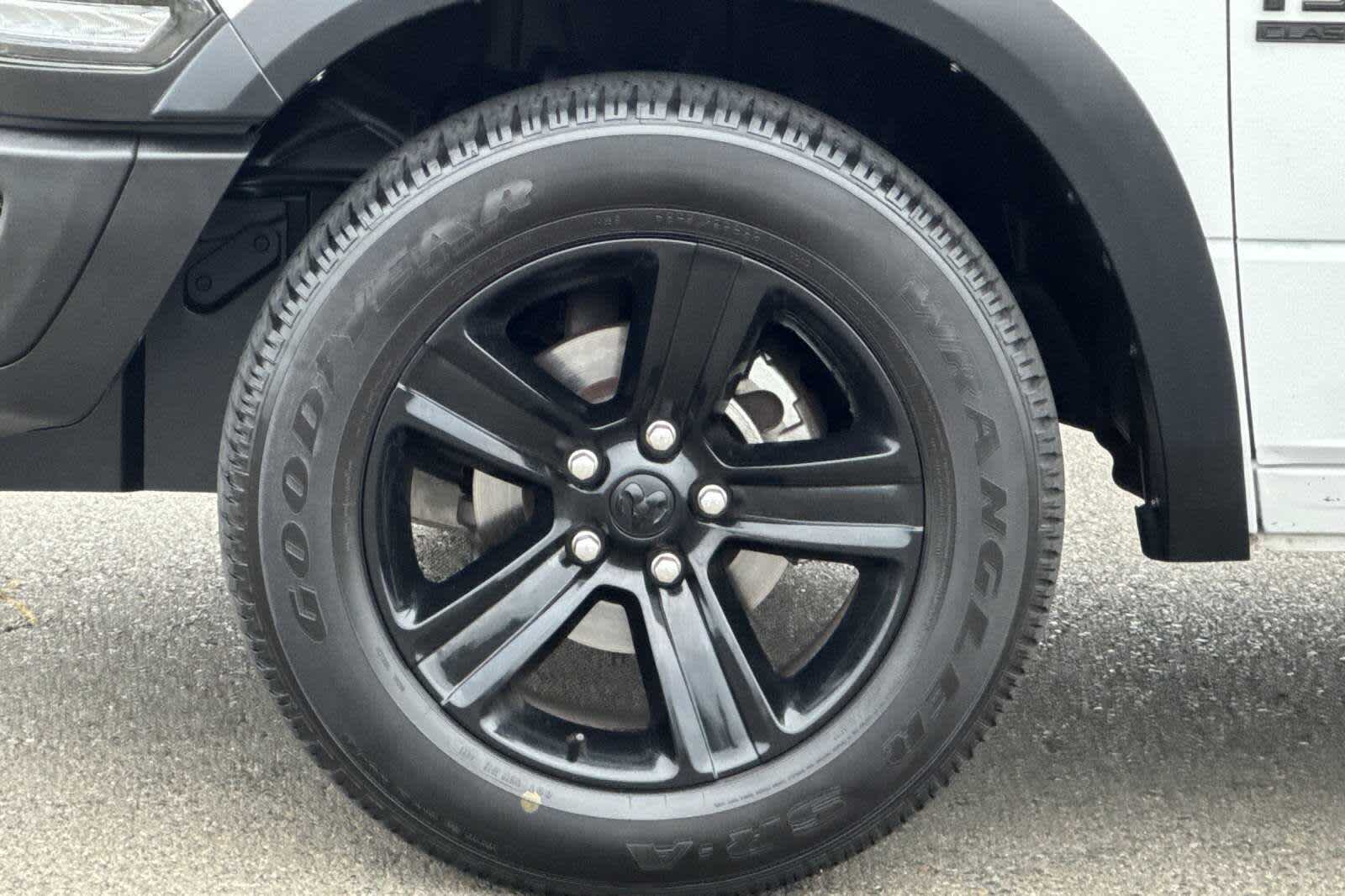2024 RAM 1500 Warlock 28