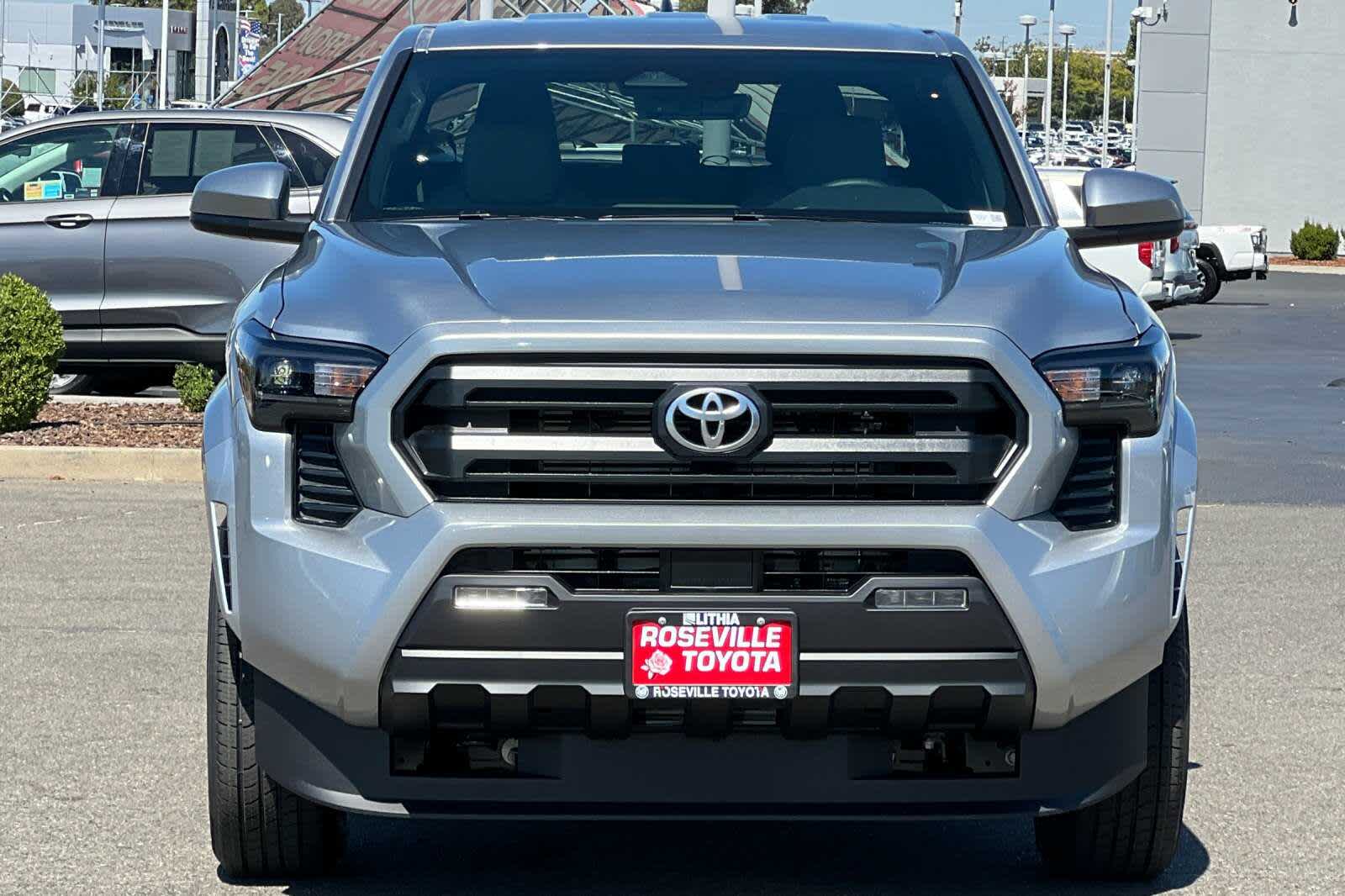 Thumbnail: 2025 Toyota Tacoma - 10