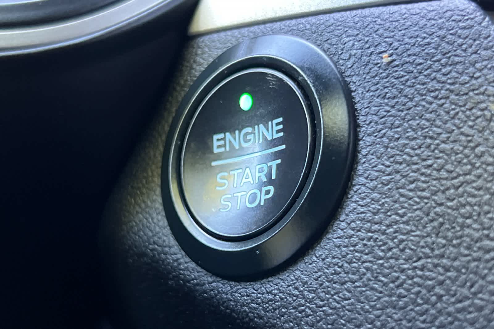 Thumbnail: 2020 Ford Escape - 23