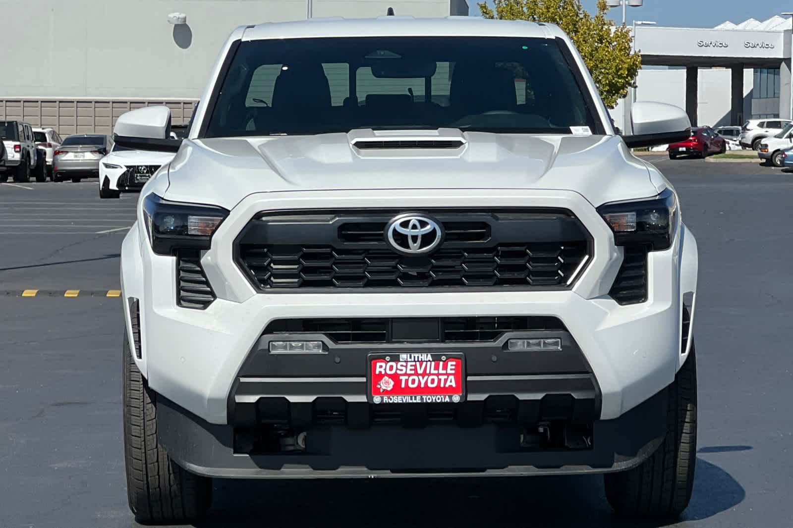 Thumbnail: 2025 Toyota Tacoma - 10
